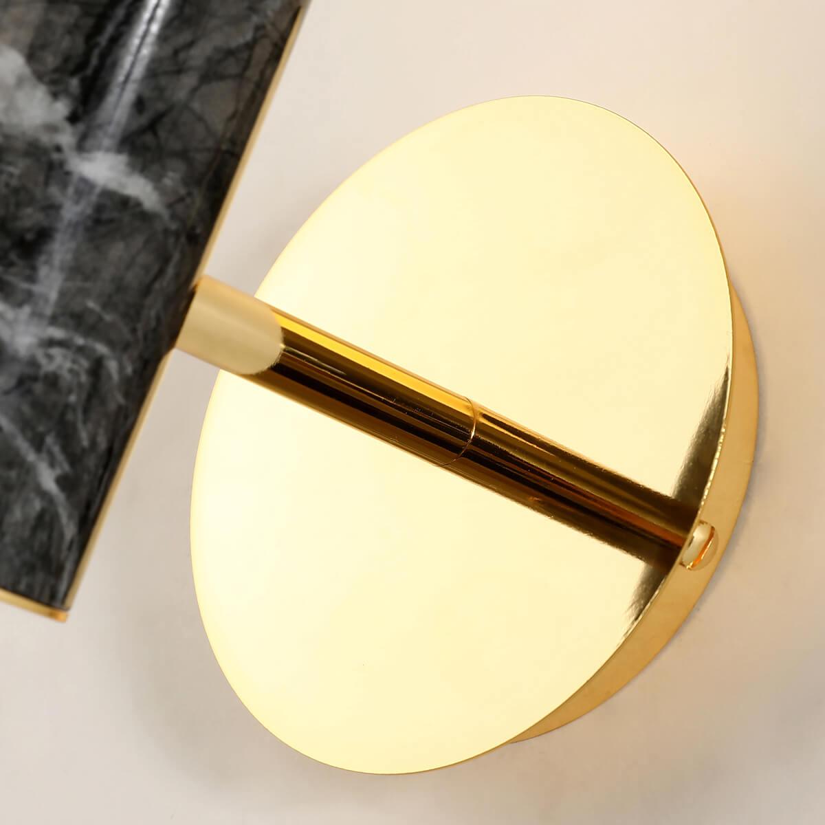 Картинка Настенный светильник Favourite Fest 2749-1W