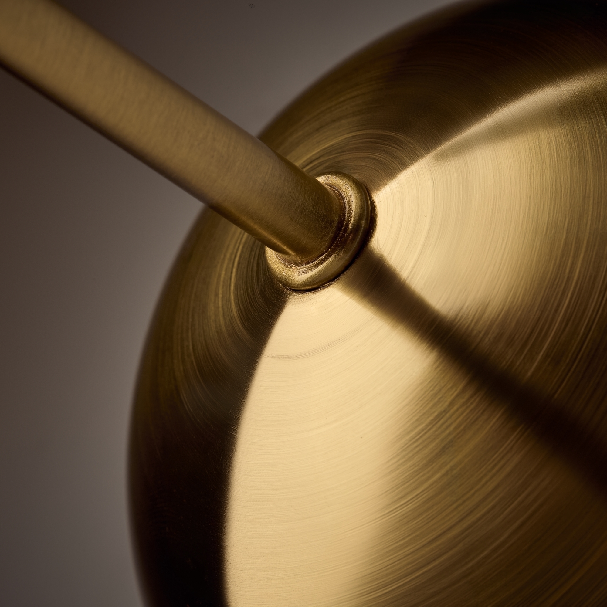 Дополнительная картинка Настенный светильник (бра) Freya FR5382WL-01BS