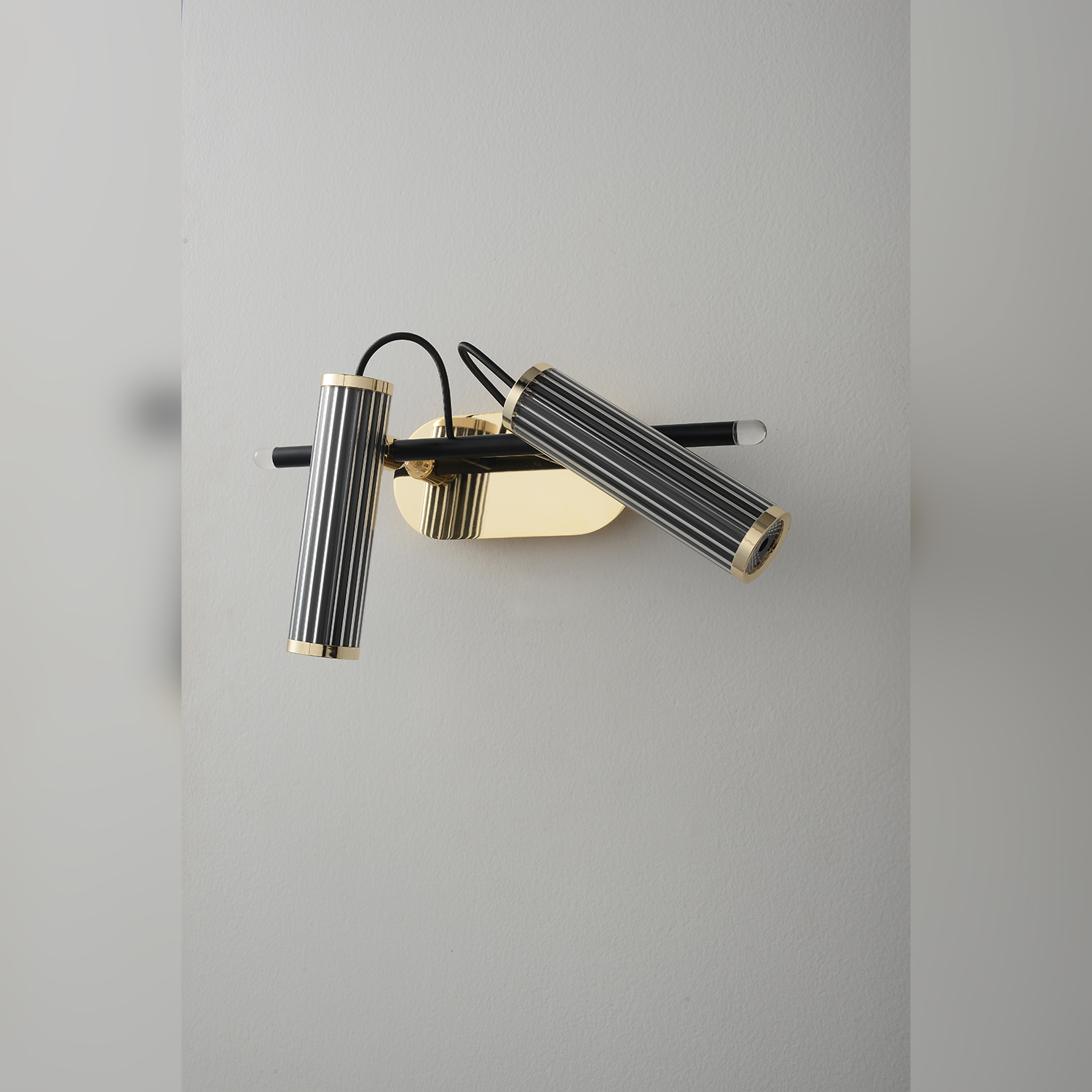 Дополнительная картинка Настенный светильник Crystal Lux EXTRA 0540/402