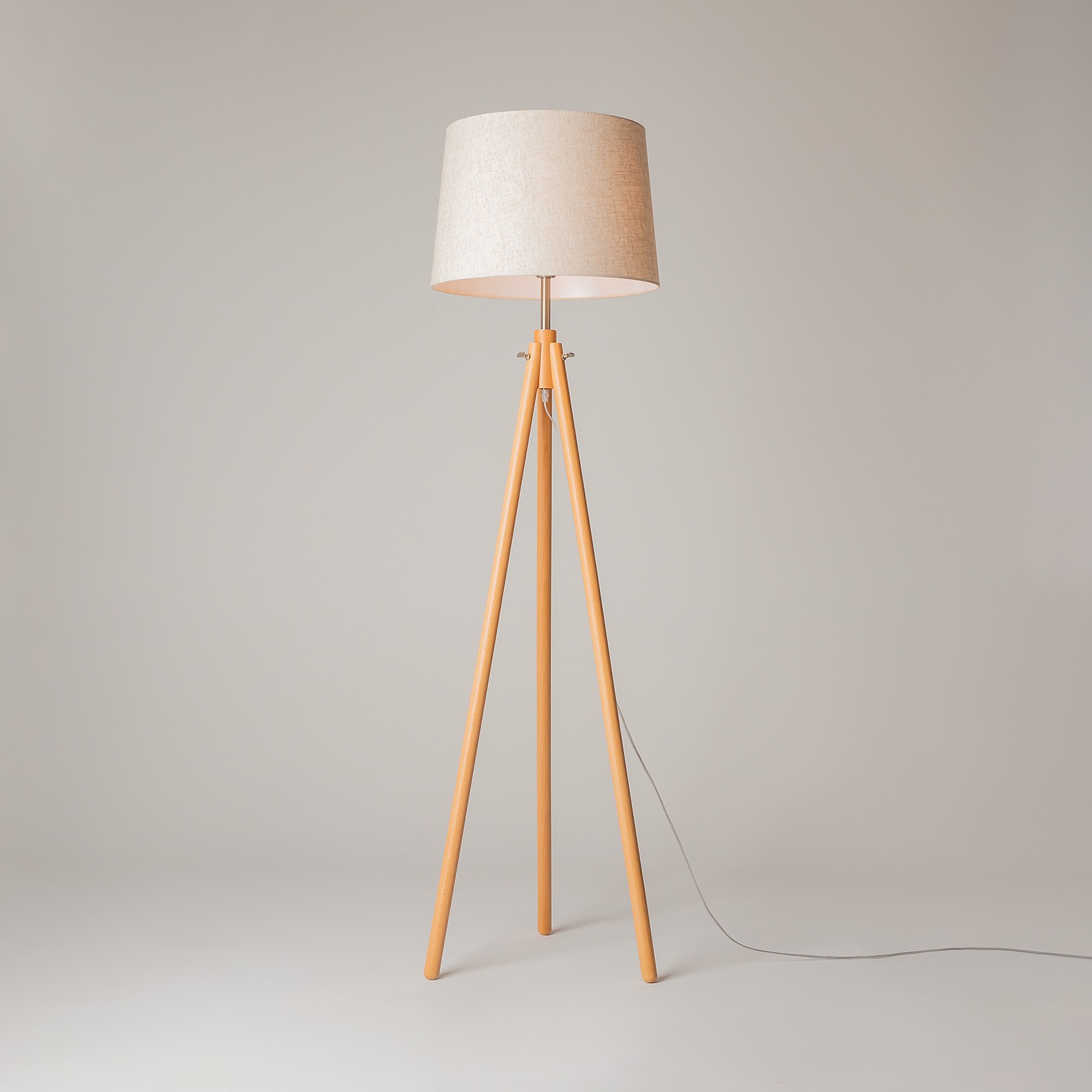 Картинка Торшер Maytoni Calvin Z177-FL-01-BR