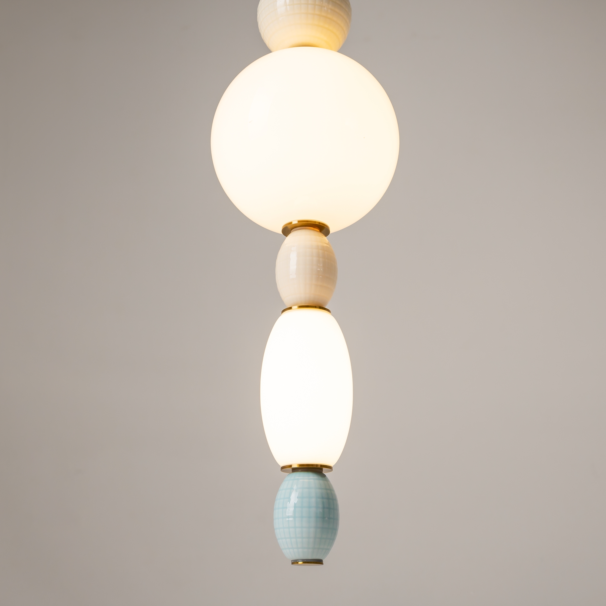 Дополнительная картинка Подвесной светильник Maytoni MOD297PL-L17BS3K