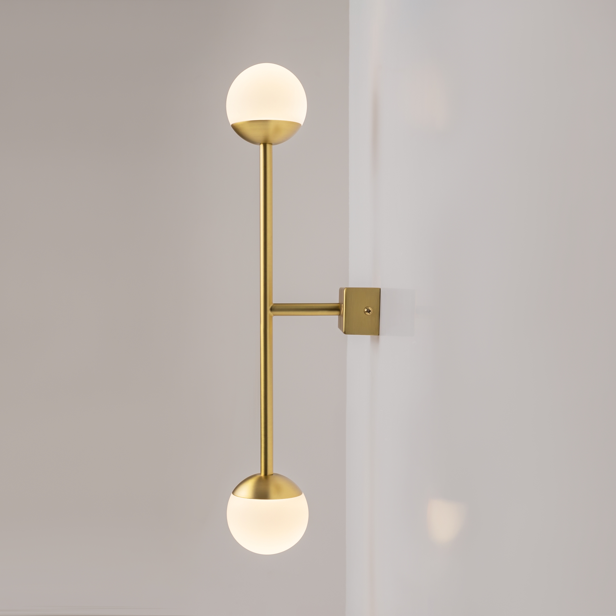 Дополнительная картинка Настенный светильник (бра) Maytoni MOD285WL-L10BS3K