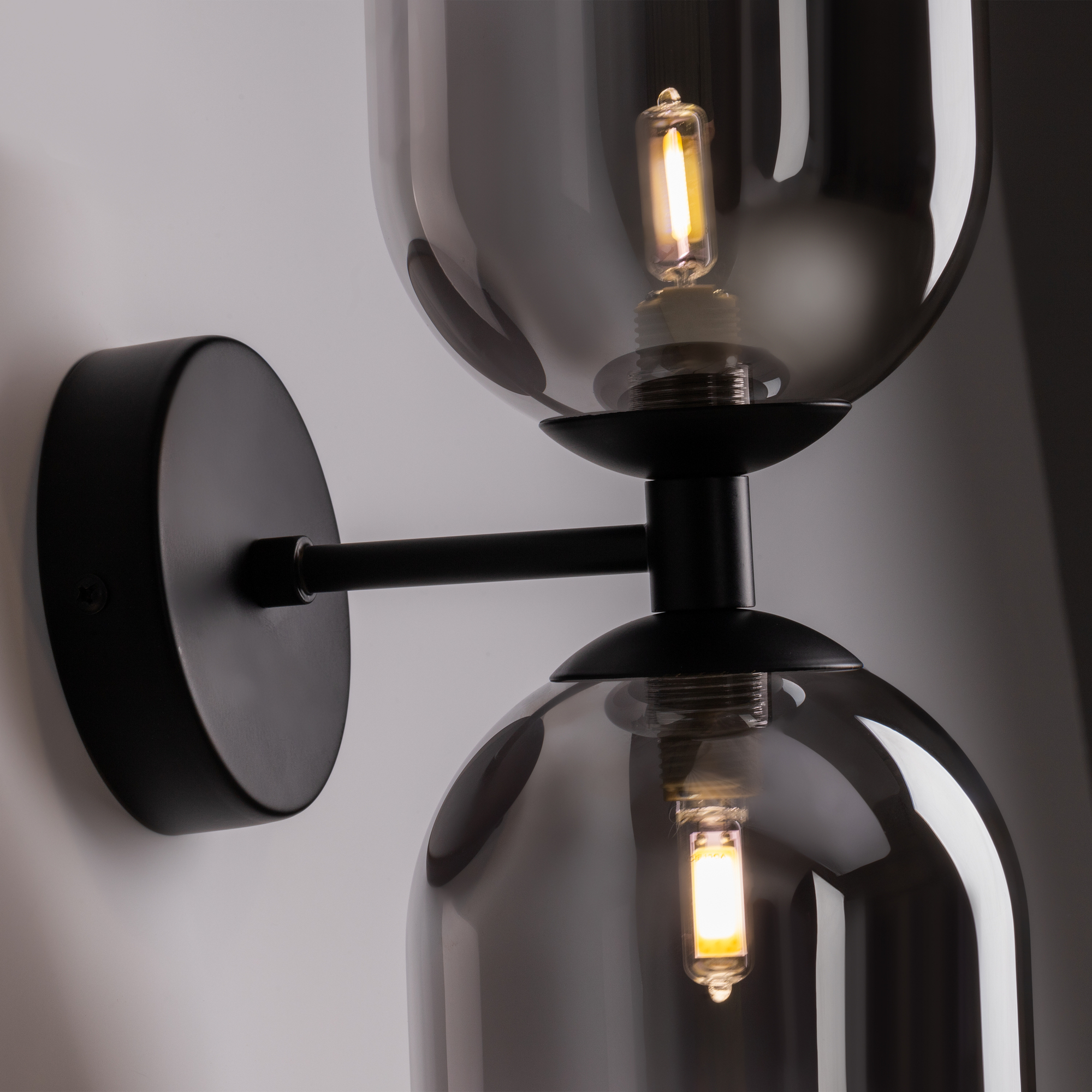 Дополнительная картинка Настенный светильник (бра) Freya FR1011WL-02B