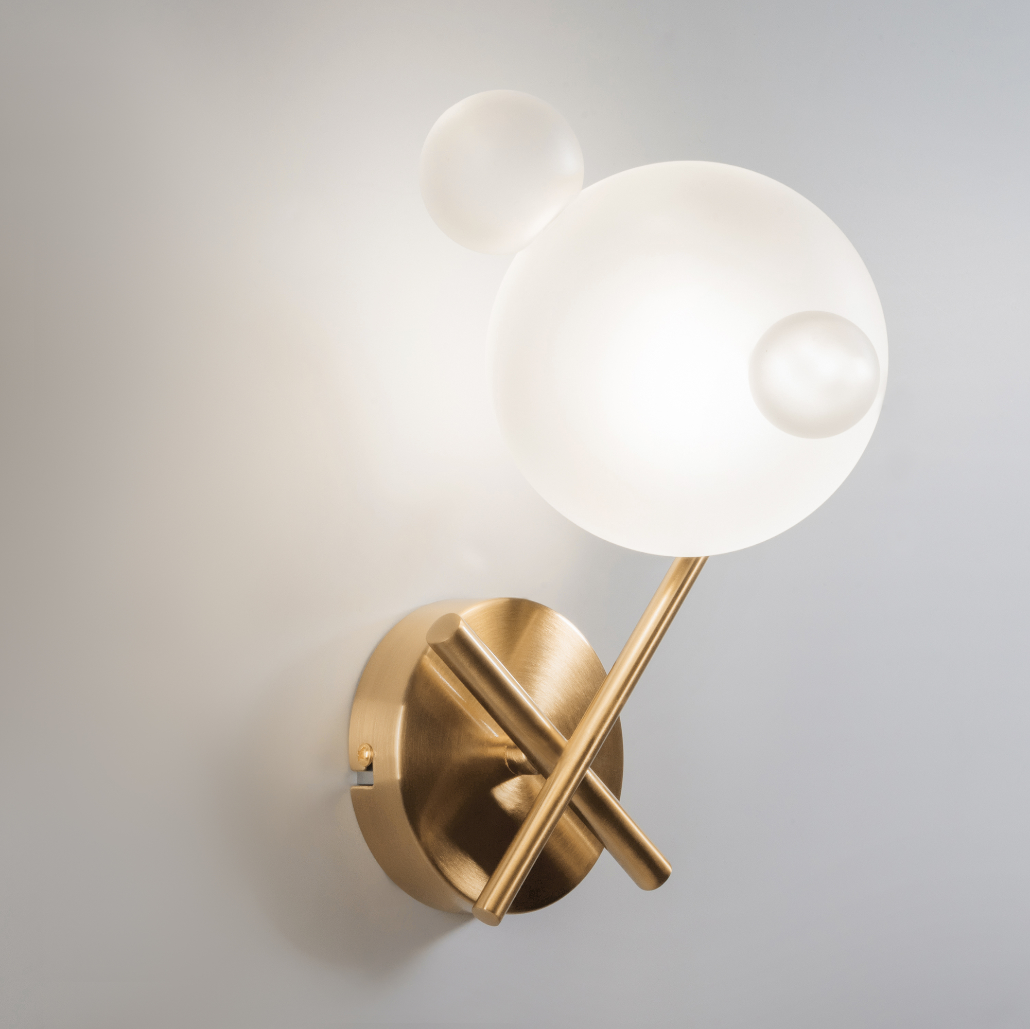 Дополнительная картинка Настенный светильник (бра) Freya FR5374WL-01BS