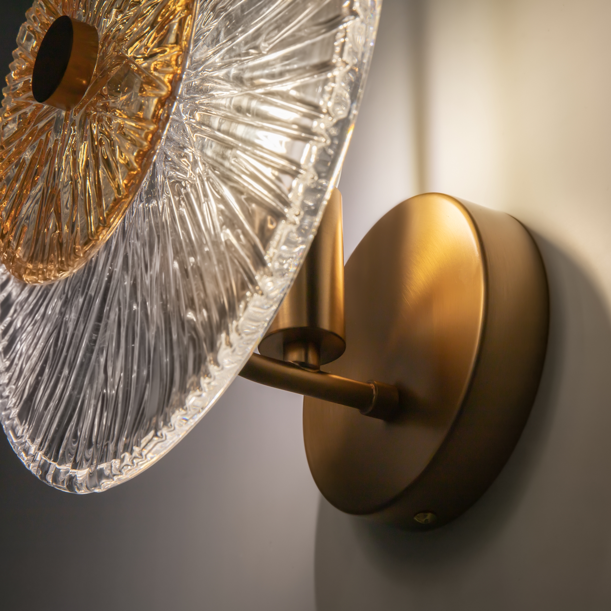 Дополнительная картинка Бра Maytoni MOD007WL-01G