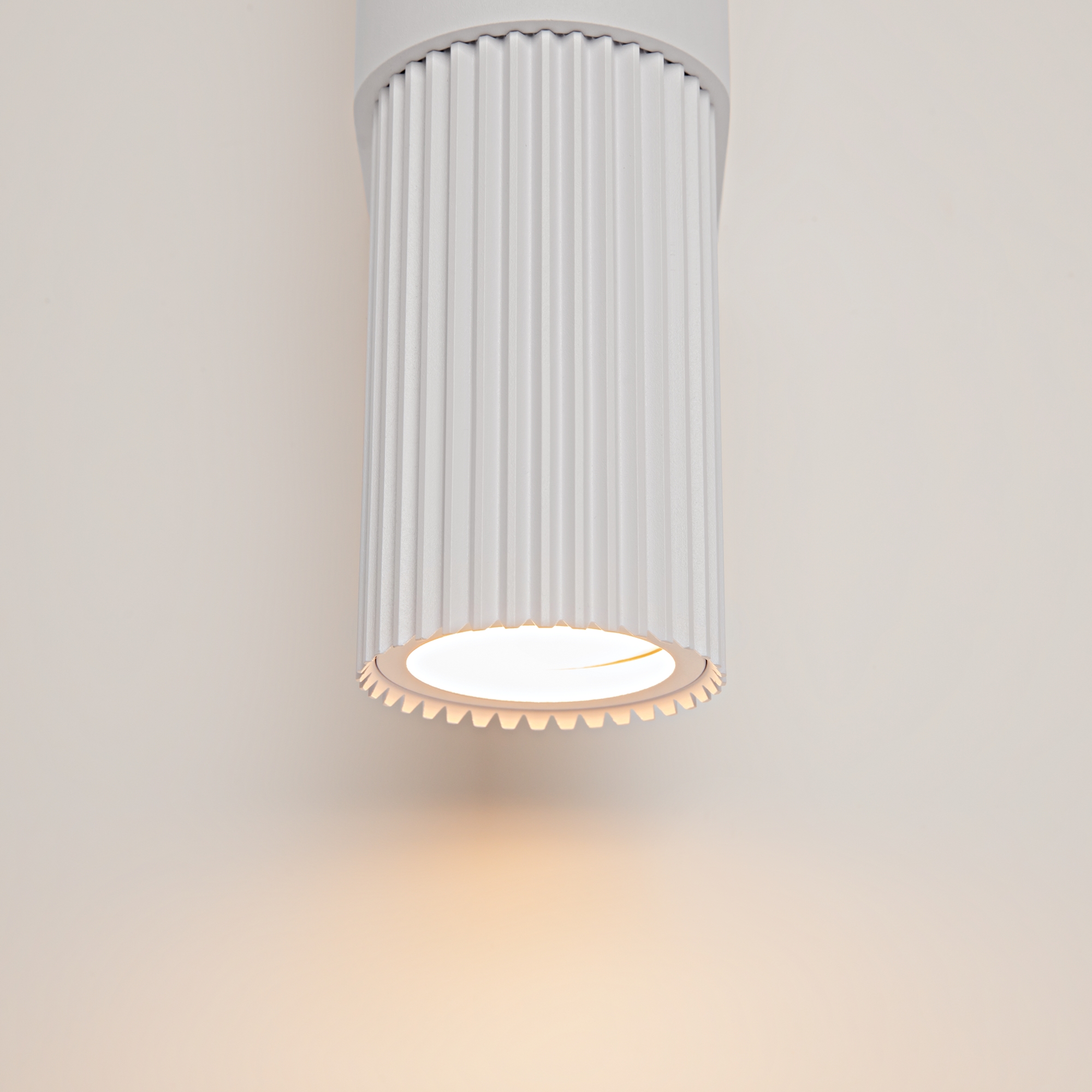 Дополнительная картинка Настенный светильник (бра) Maytoni MOD326WL-02W