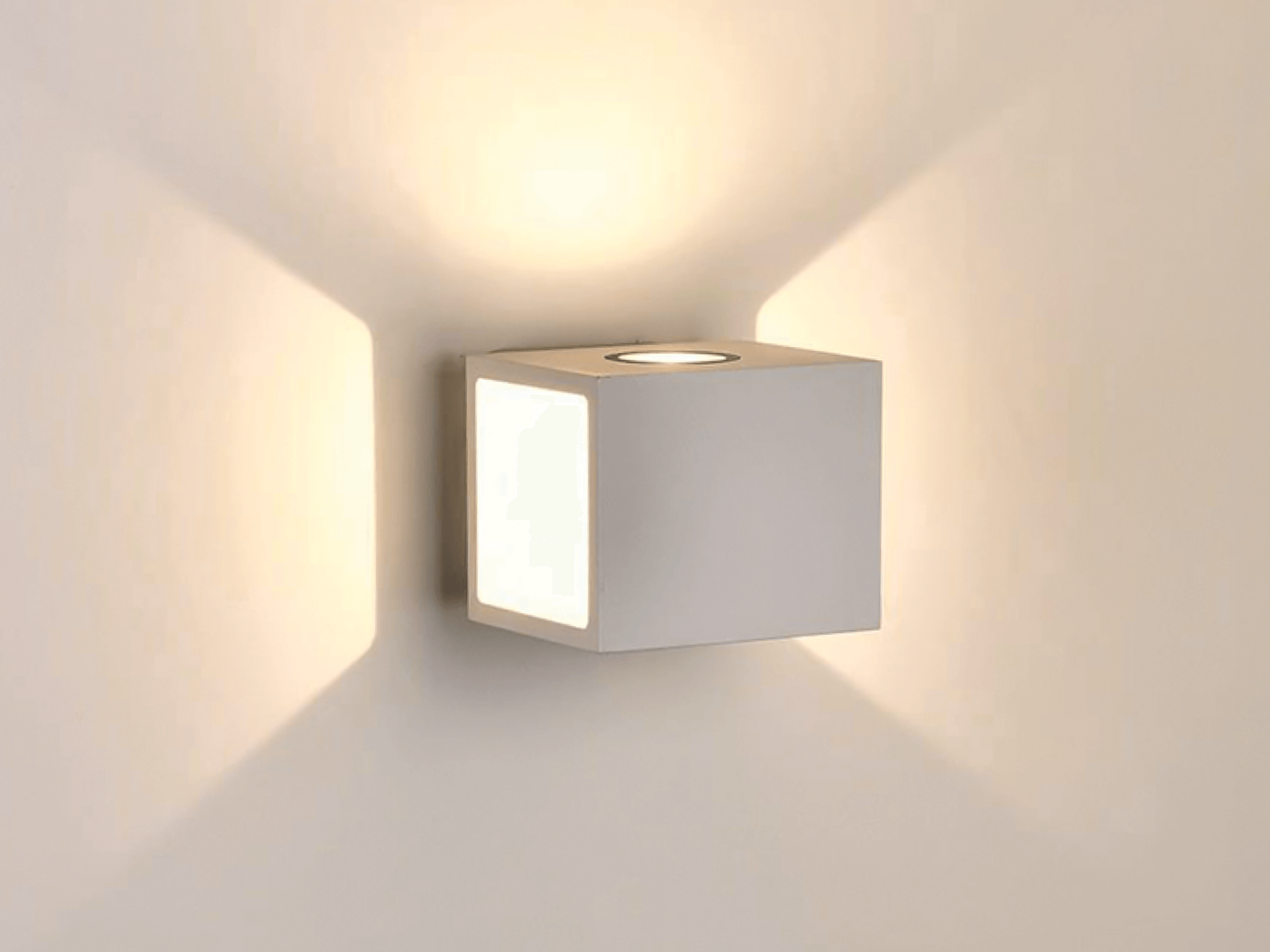 Дополнительная картинка Настенный светильник KUB SWG 2796