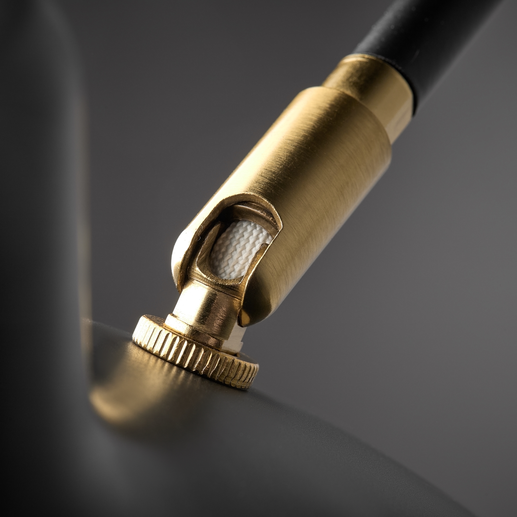 Дополнительная картинка Настенный светильник (бра) Freya FR5383WL-01B