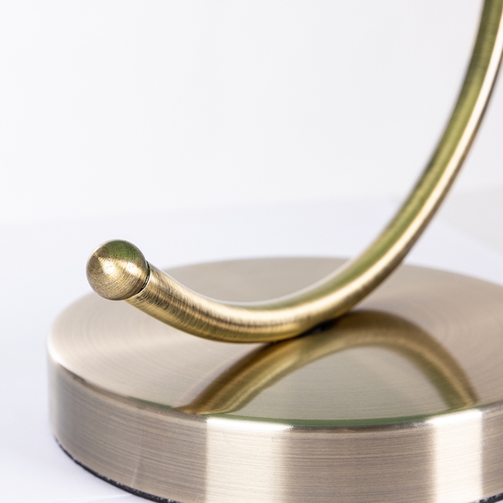 Картинка Настольный светильник Arte Lamp BANKER A5040LT-1AB