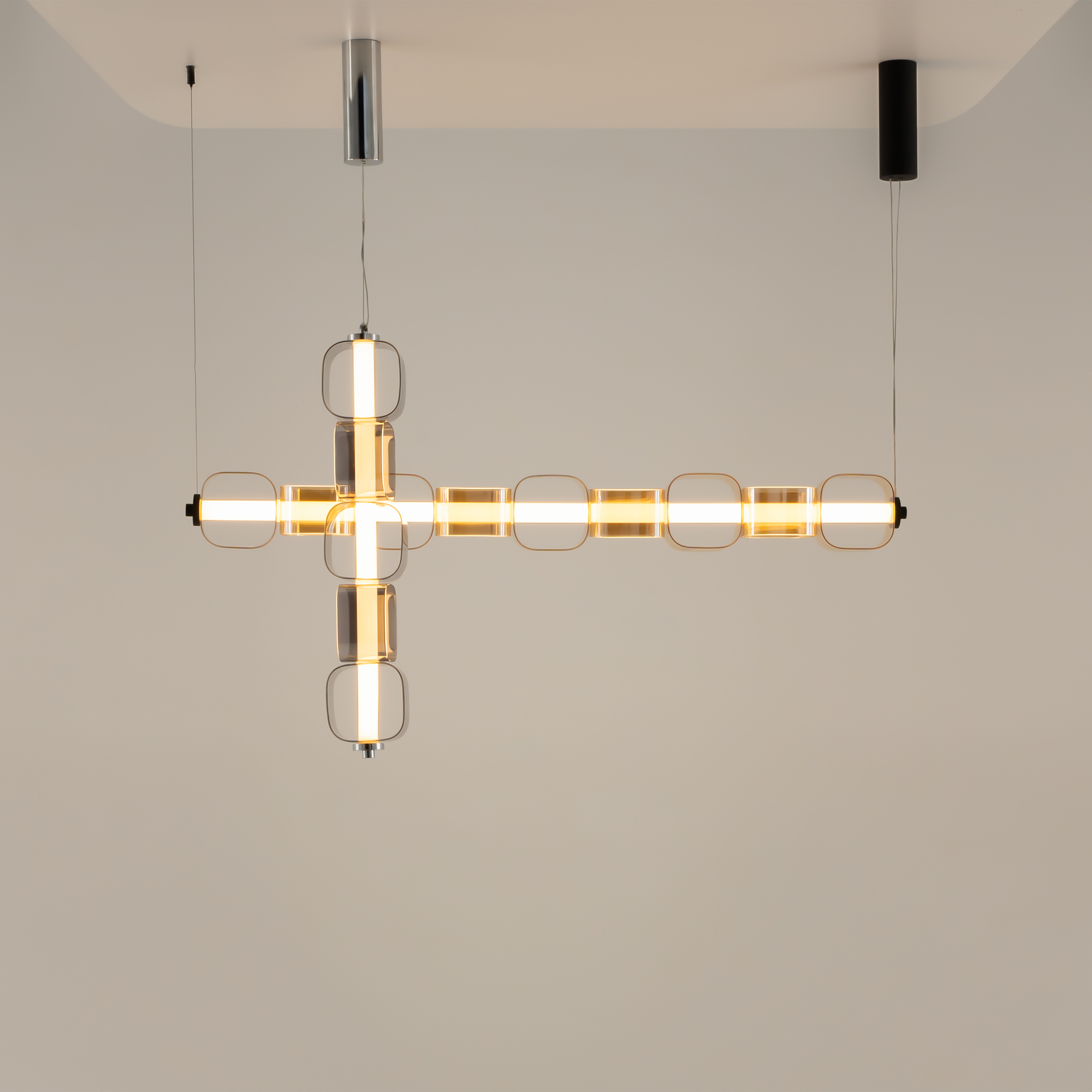 Дополнительная картинка Подвесной светильник Maytoni MOD381PL-L45B3K