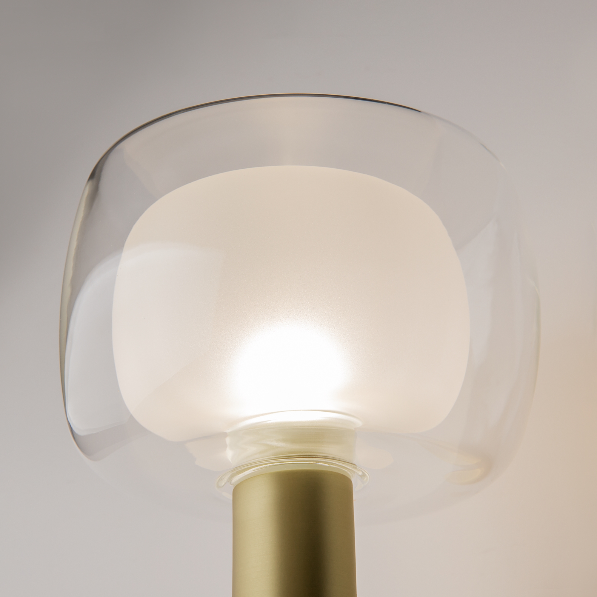 Дополнительная картинка Настенный светильник (бра) Maytoni MOD411WL-01G