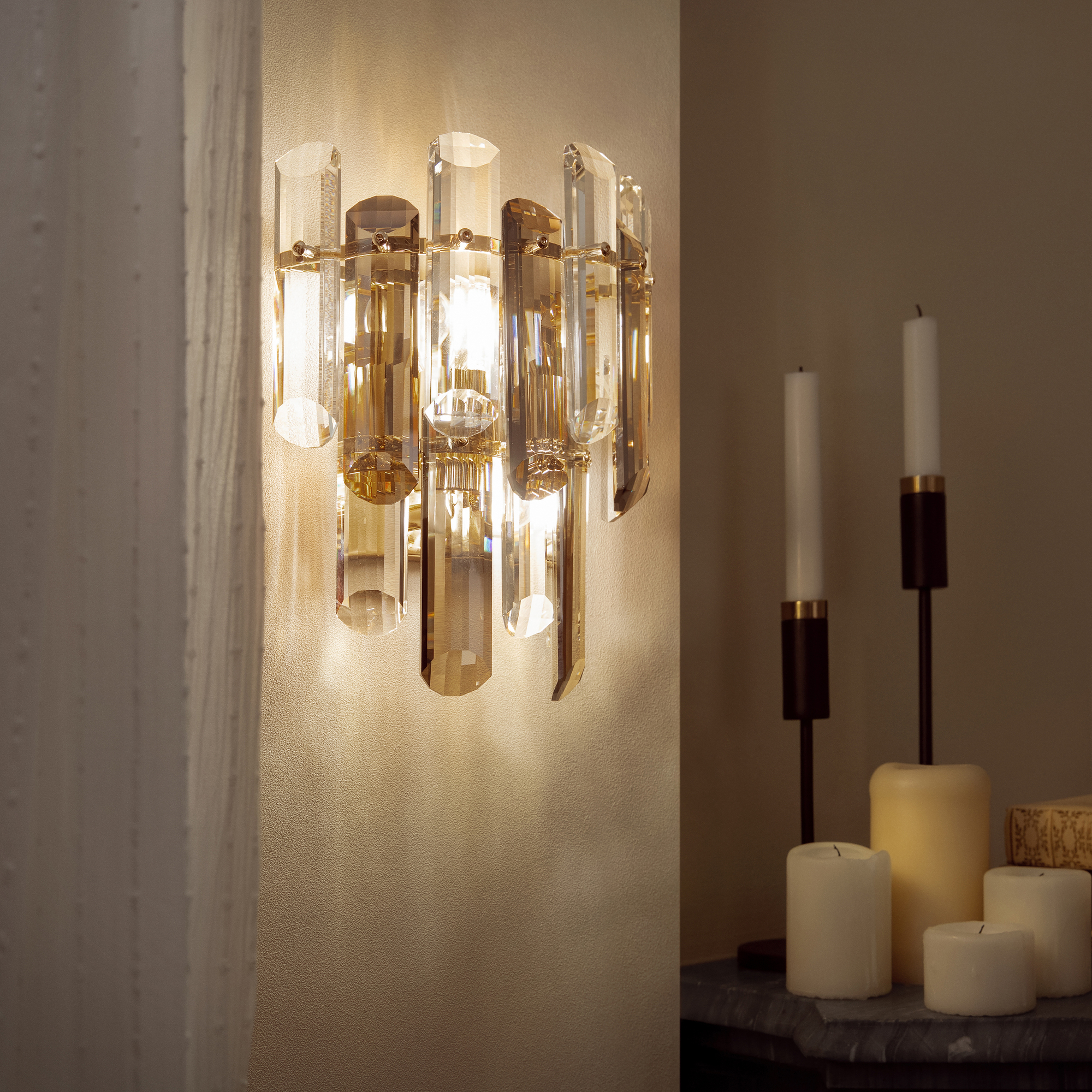 Дополнительная картинка Бра Maytoni DIA200WL-02G