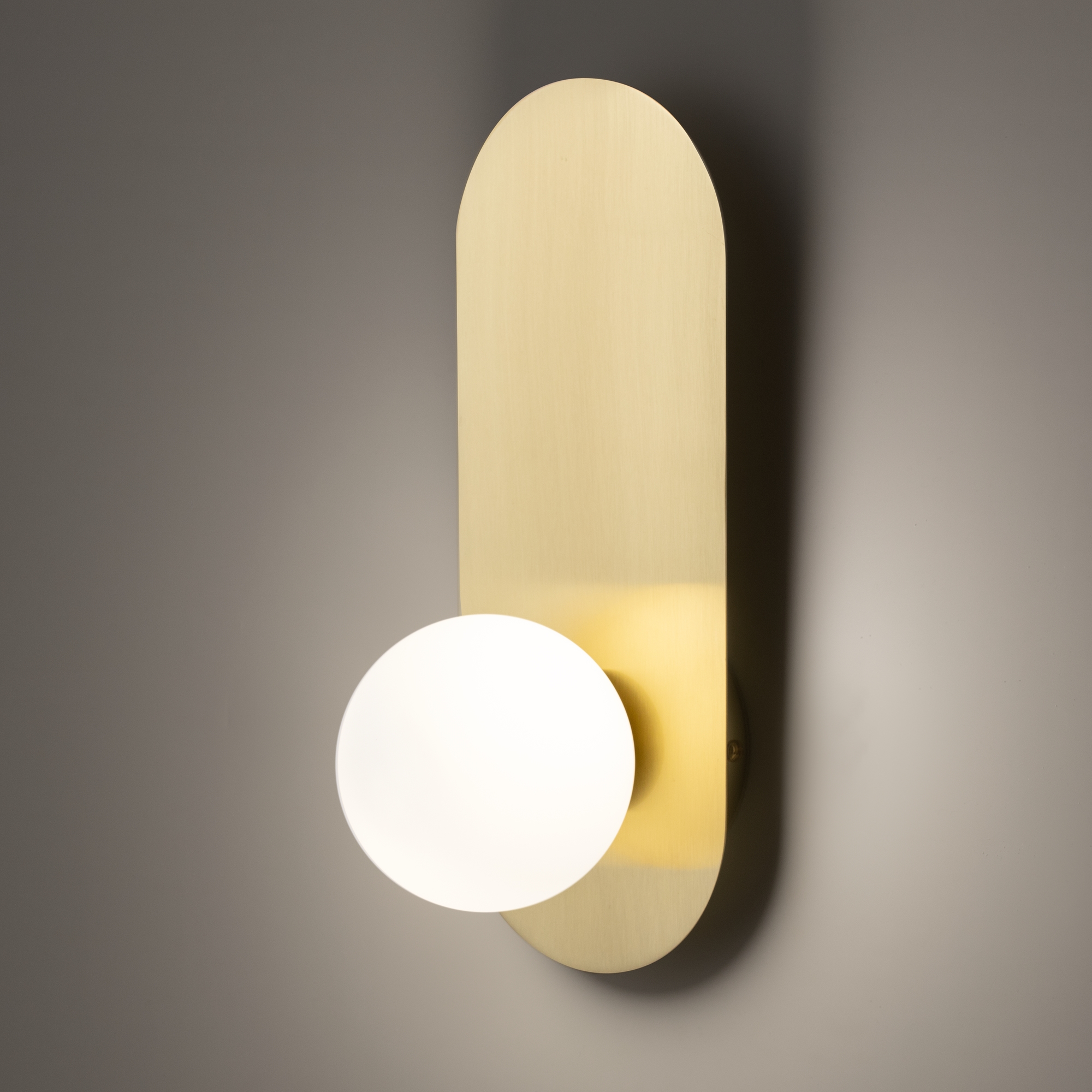 Дополнительная картинка Настенный светильник (бра) Maytoni MOD419WL-01G