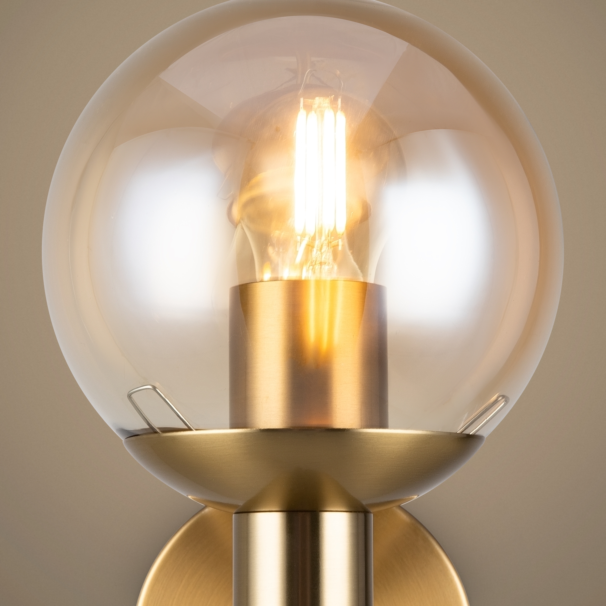 Дополнительная картинка Настенный светильник (бра) Freya FR5175WL-01BS