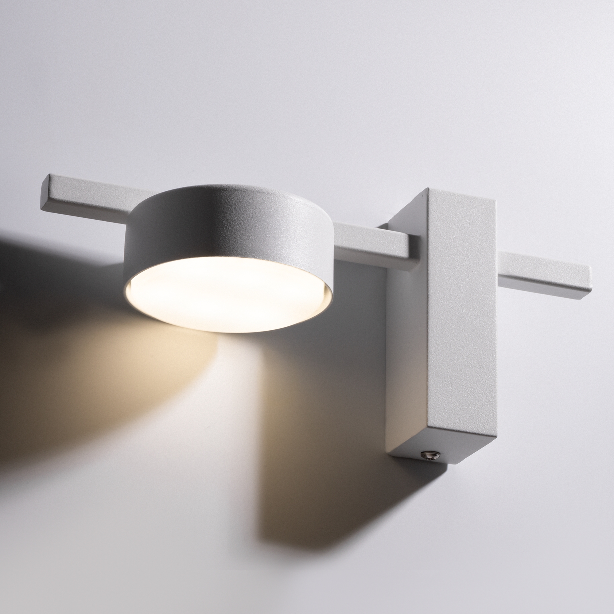 Дополнительная картинка Настенный светильник (бра) Freya FR5363WL-01W