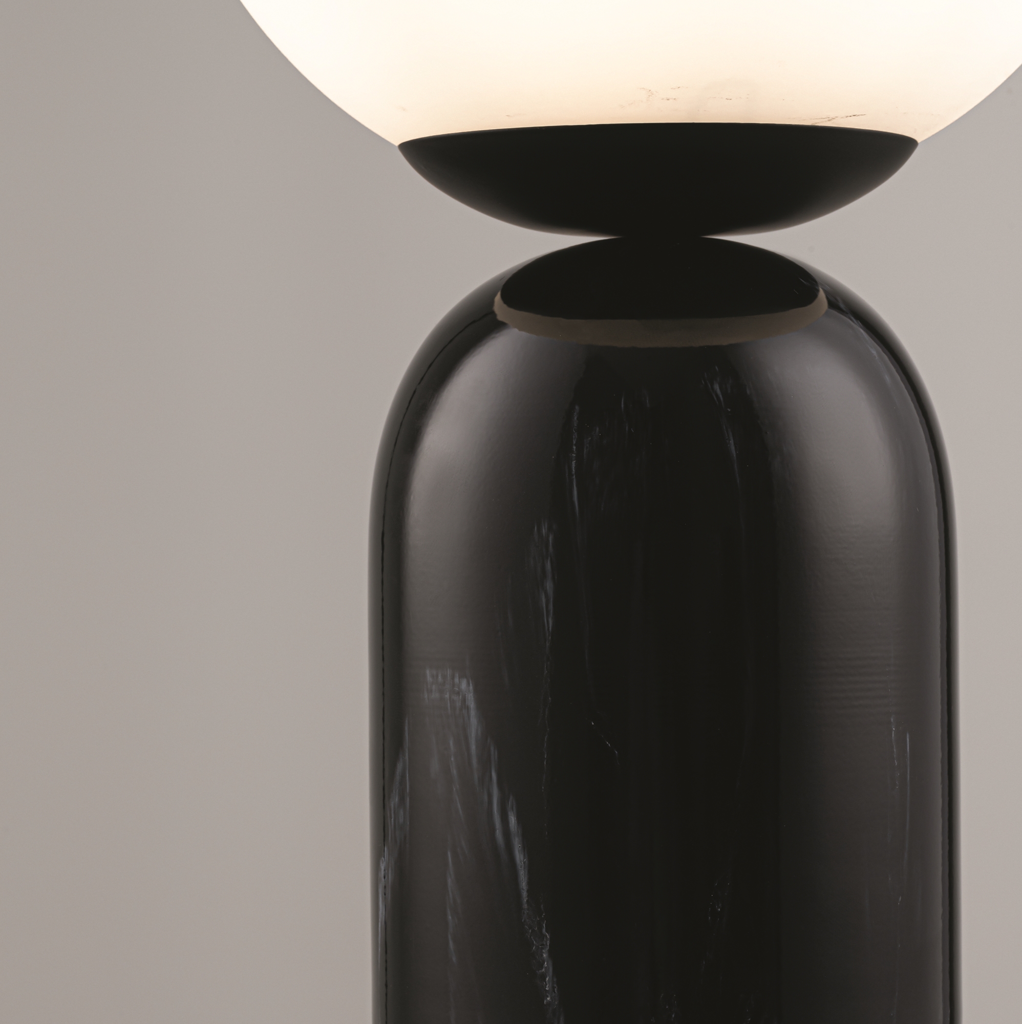 Дополнительная картинка Настольный светильник Freya FR5288TL-01B