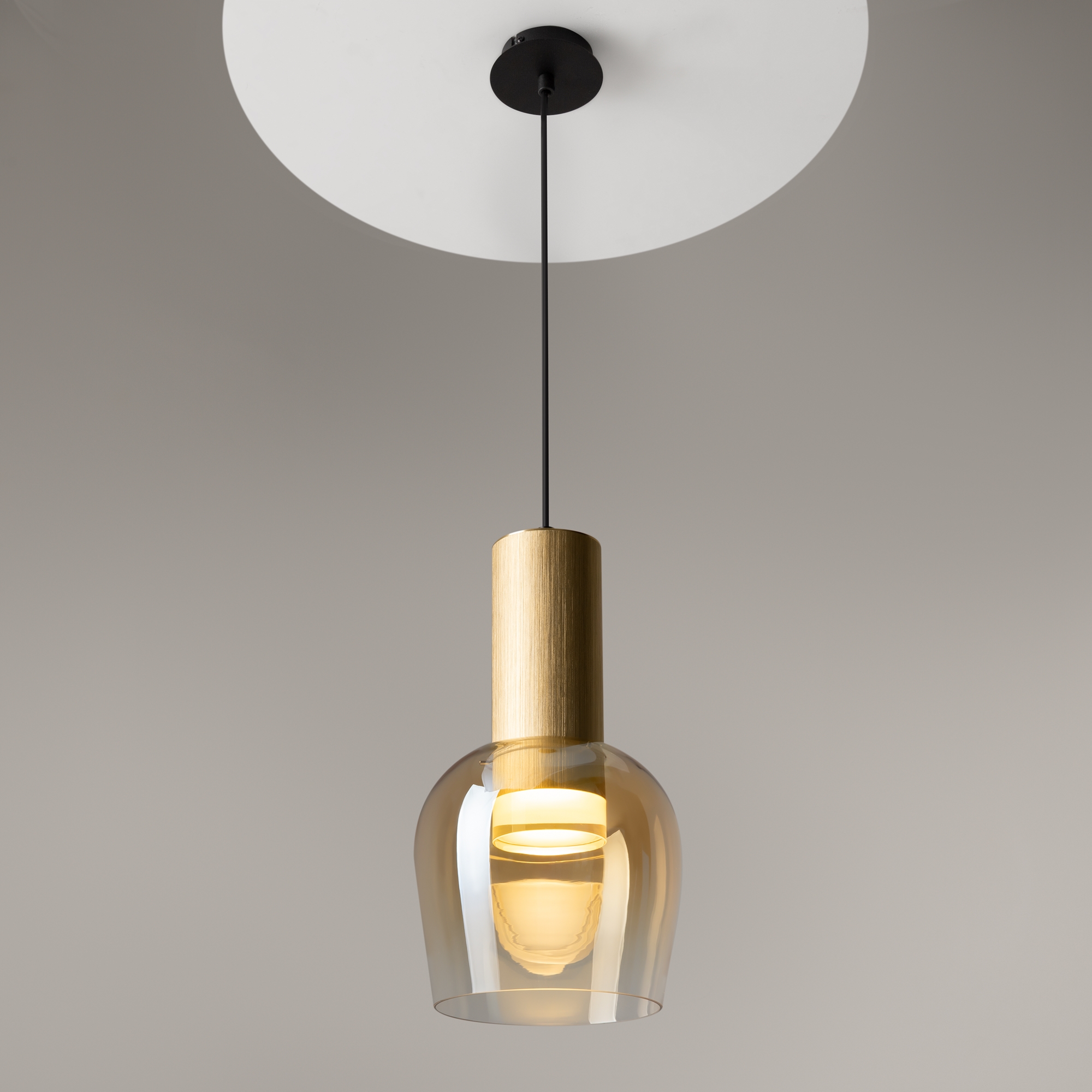 Дополнительная картинка Подвесной светильник Maytoni MOD414PL-L7G3K