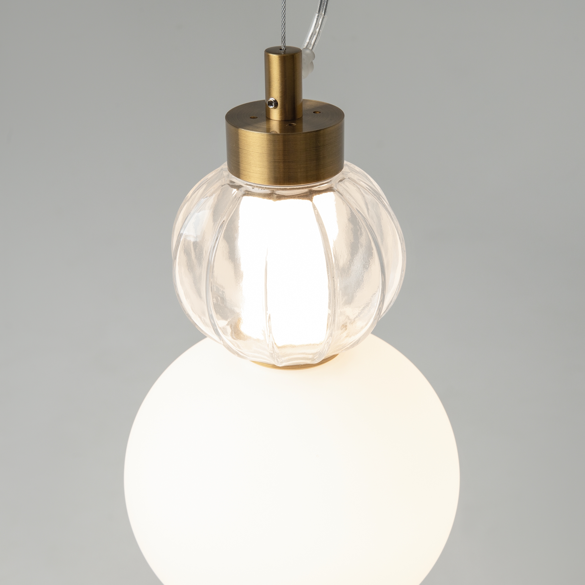 Дополнительная картинка Подвесной светильник Maytoni P069PL-L17G3K