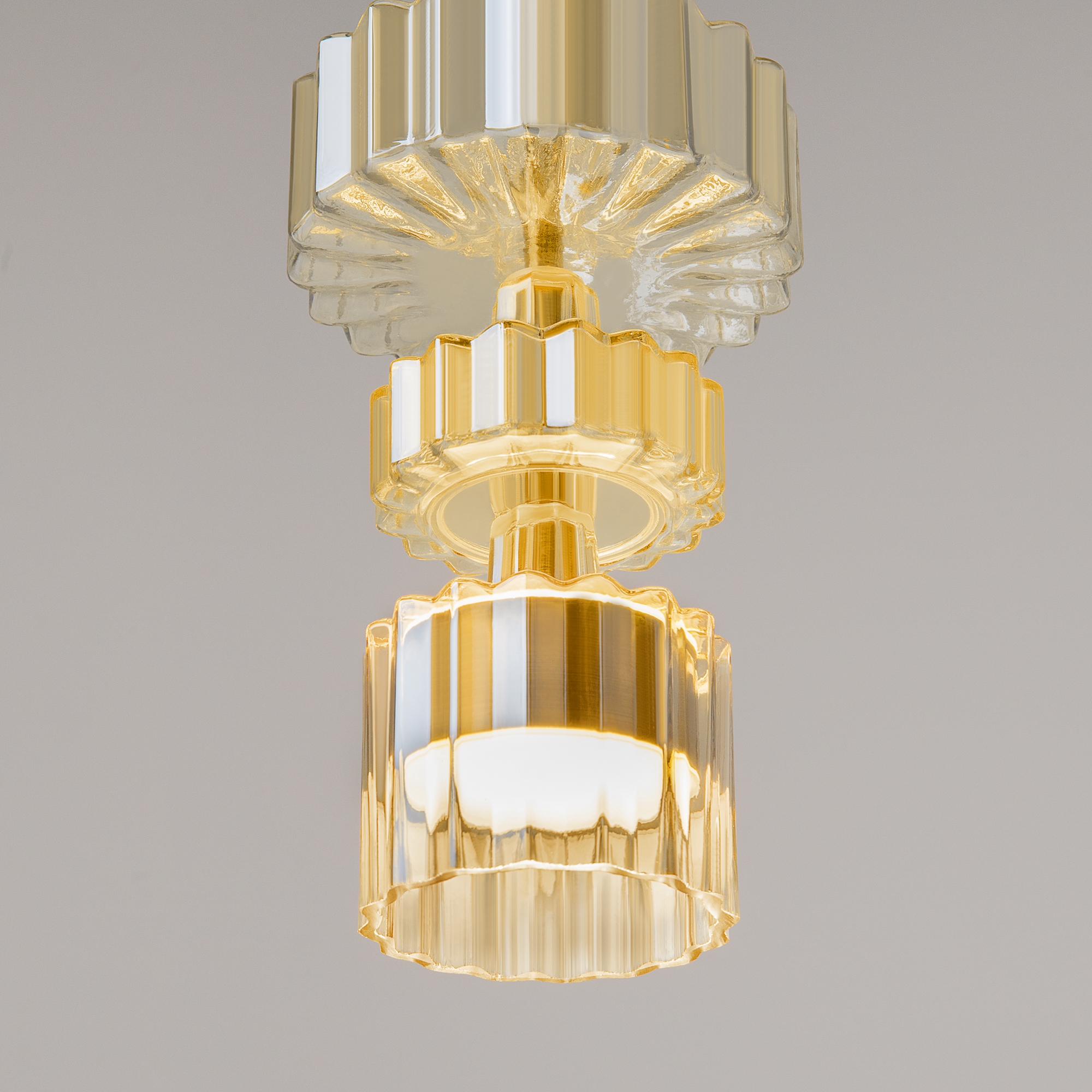 Дополнительная картинка Подвесной светильник Maytoni MOD253PL-L18BS3K3
