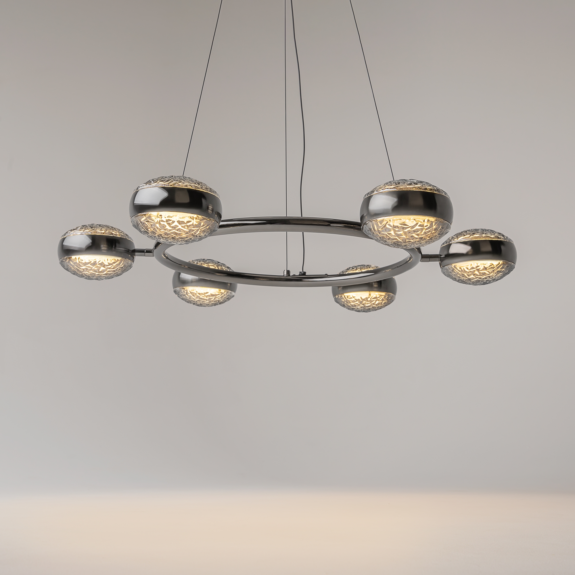 Дополнительная картинка Подвесной светильник Maytoni MOD299PL-L60BC3K