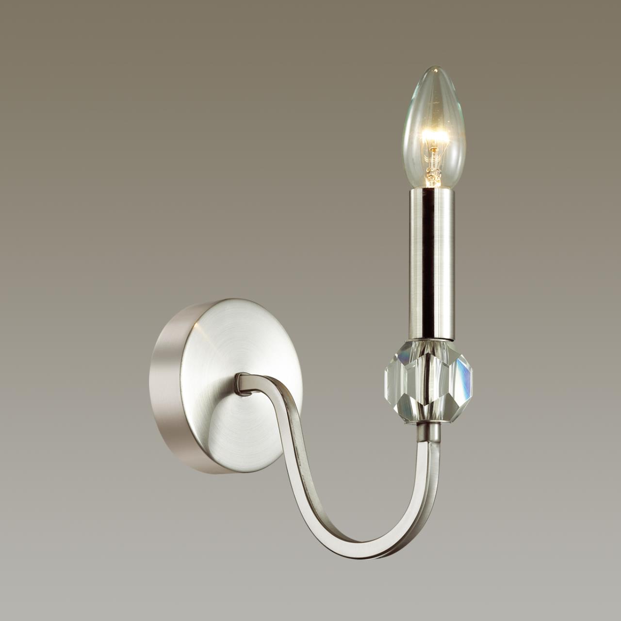 Картинка Бра Lumion Neoclassi Mackenzie 4495/1W