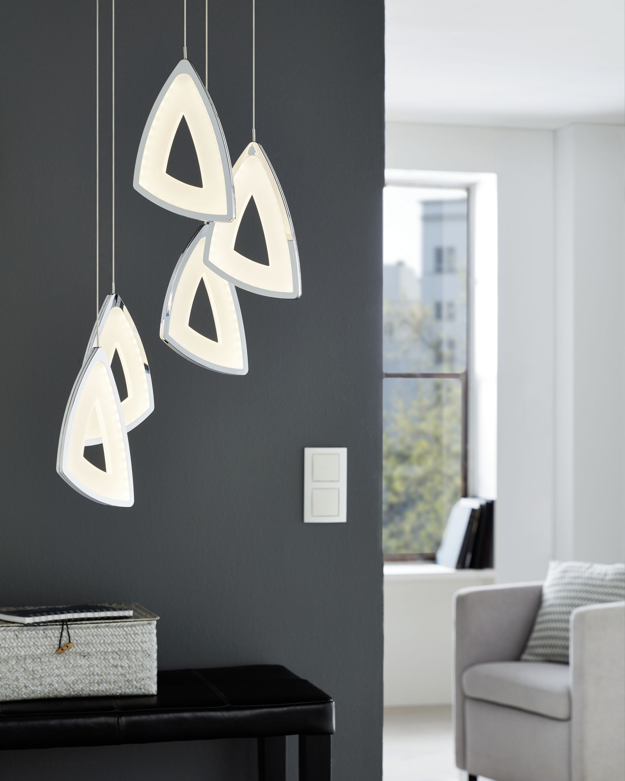 Картинка Подвесная светодиодная люстра Eglo Amonde 95219