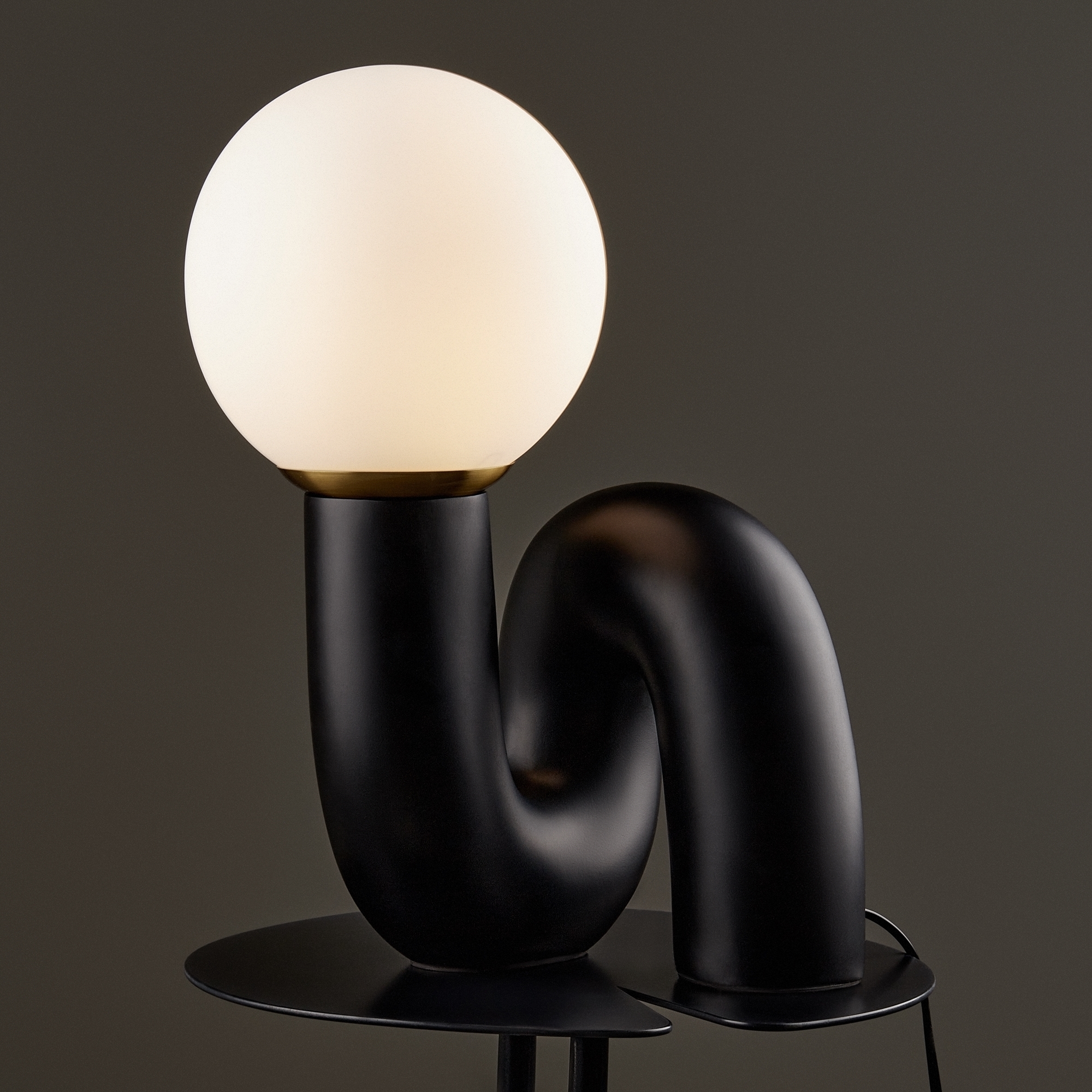 Дополнительная картинка Настольный светильник Freya FR5283TL-01R