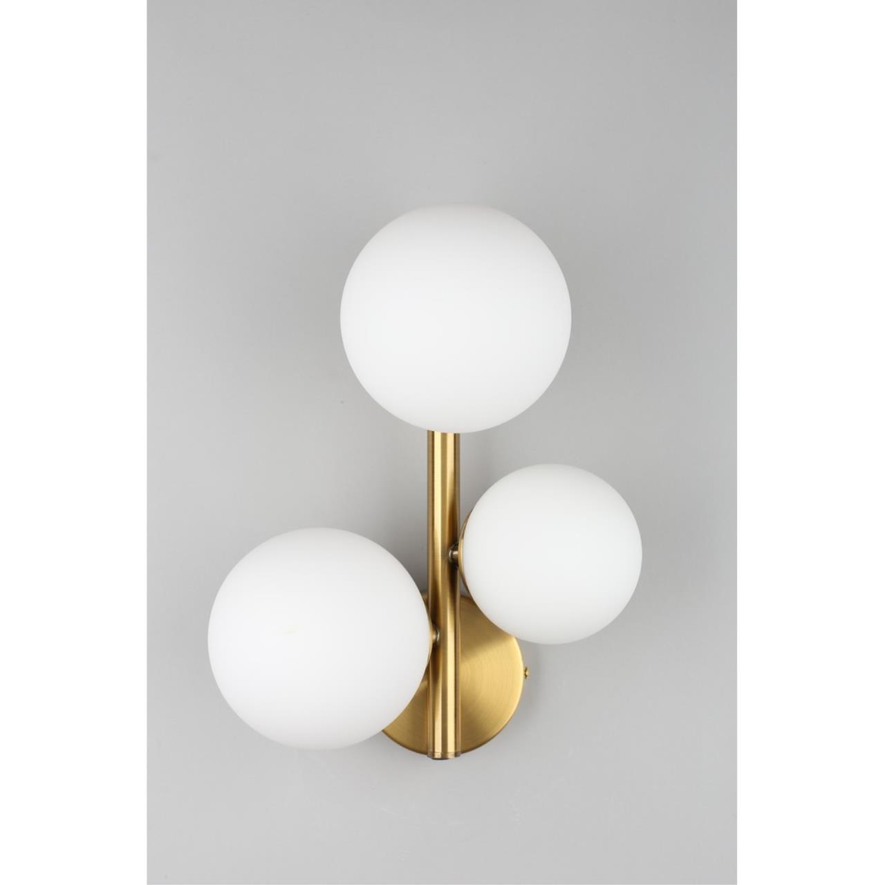 Картинка APL.314.01.03 Светильник настенный Aployt Letizia