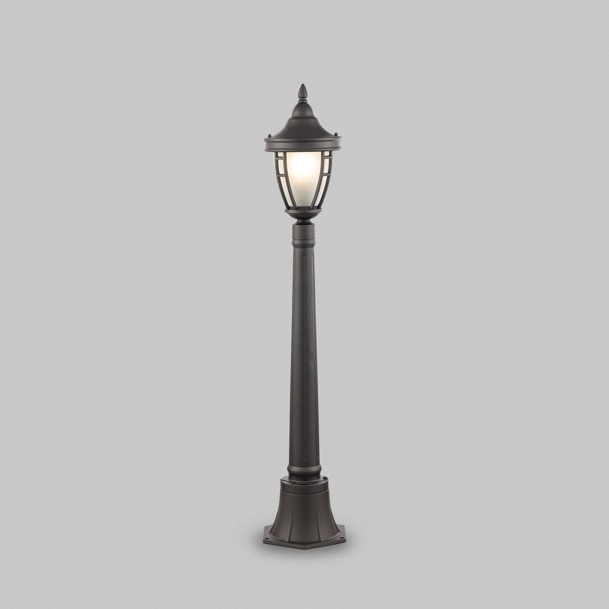 Дополнительная картинка Уличный светильник Maytoni Novara O026FL-01B