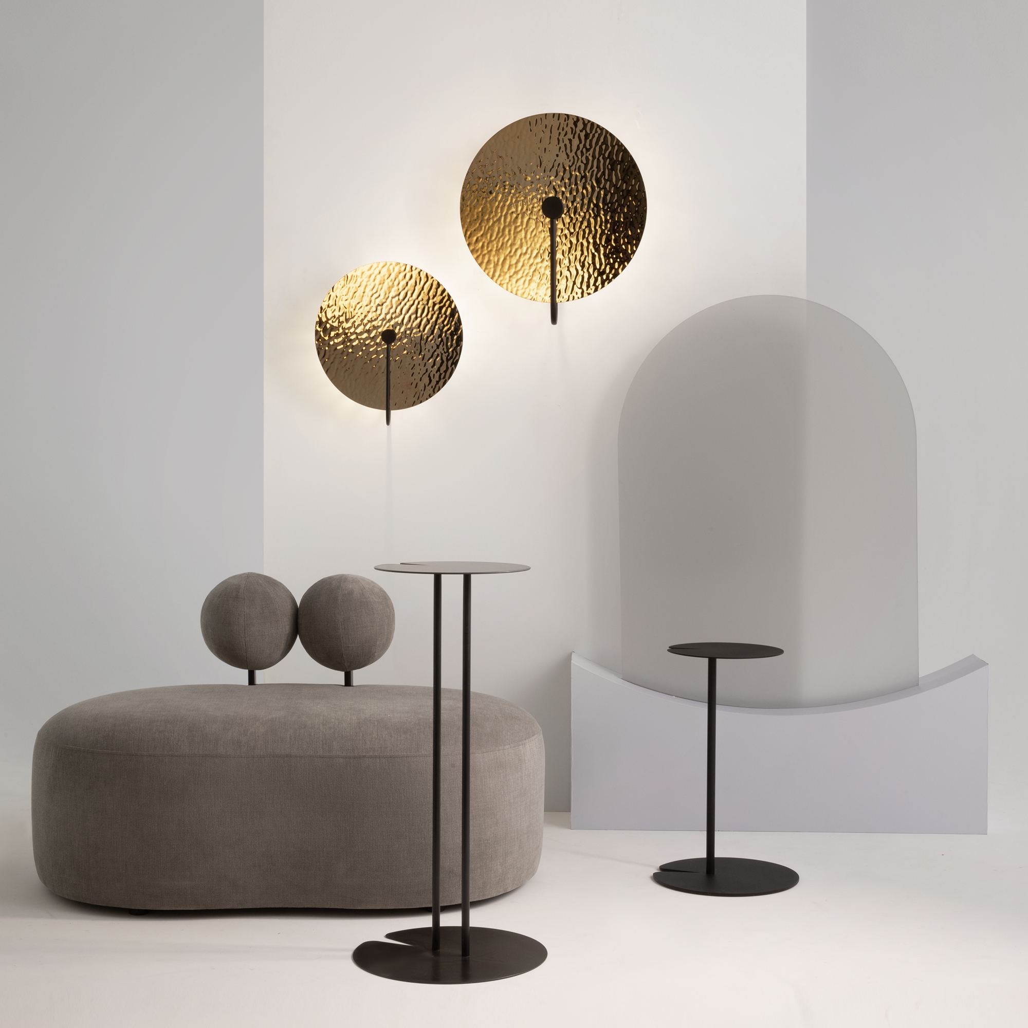 Картинка Настенный светильник (бра) Maytoni MOD305WL-03B