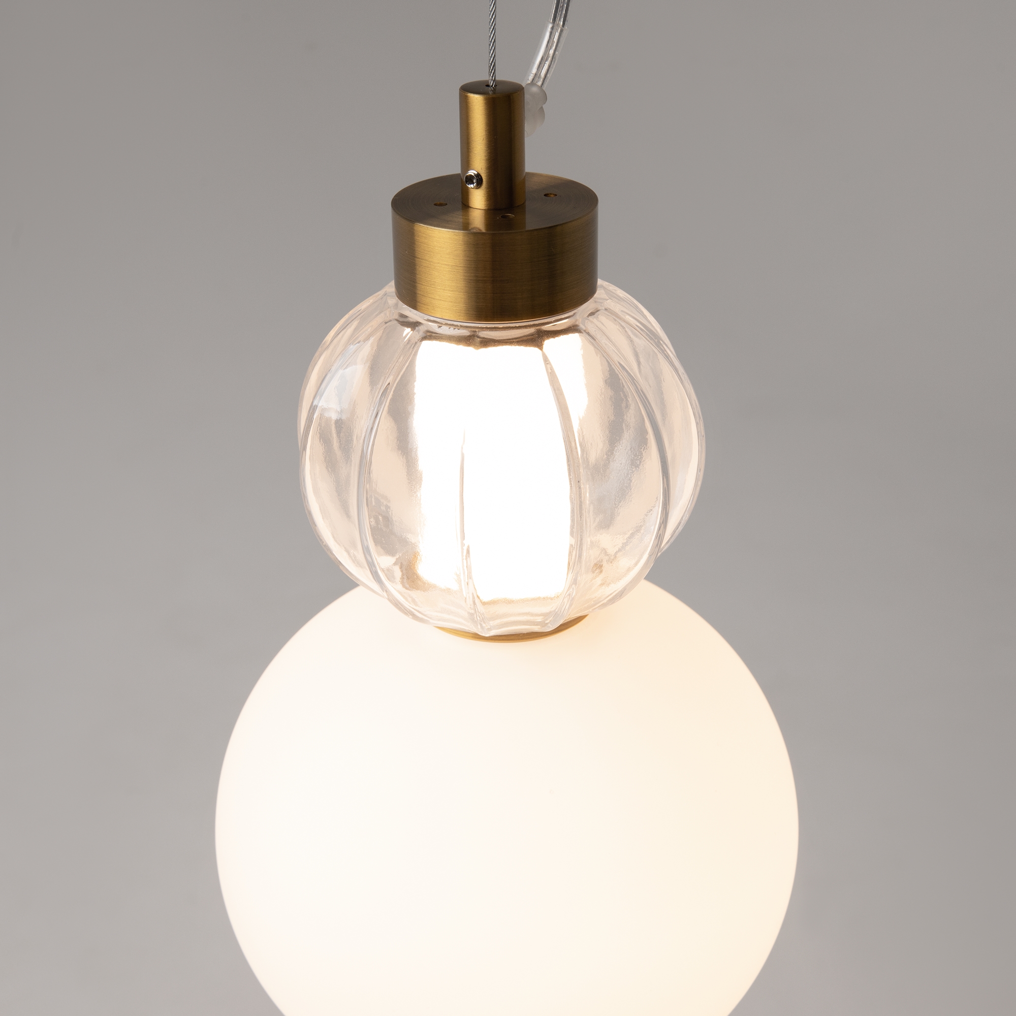 Дополнительная картинка Подвесной светильник Maytoni P069PL-L17G3K