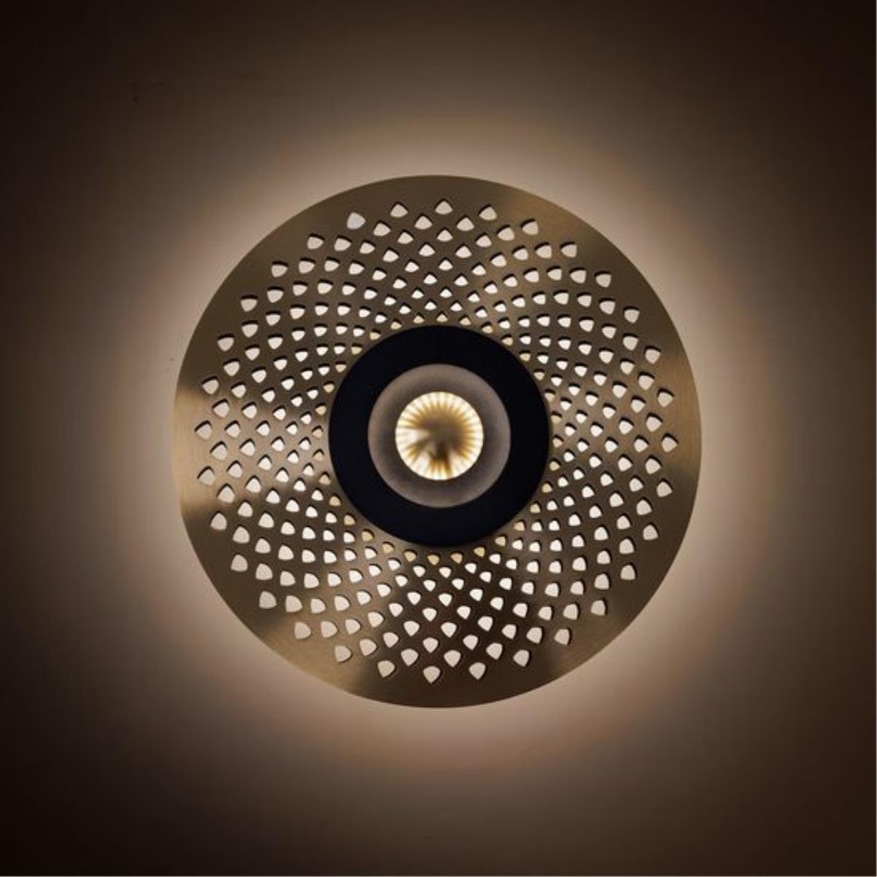 Дополнительная картинка Настенный светильник Arte Lamp BISCOTTO A2642AP-1GO