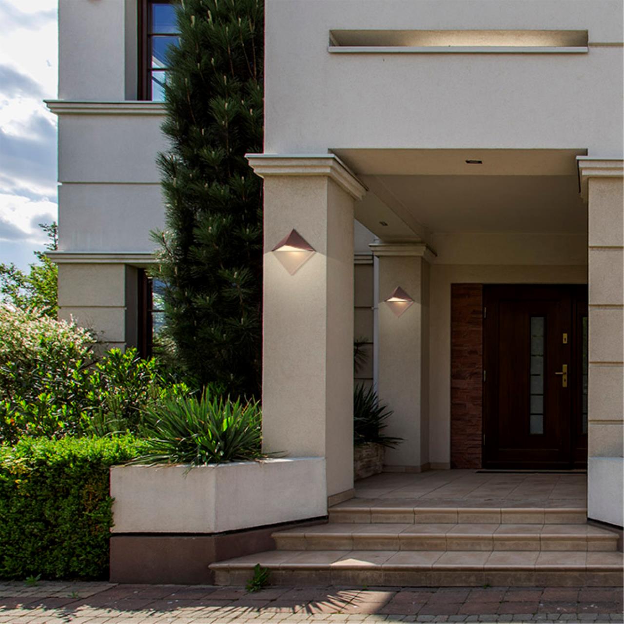 Дополнительная картинка Уличный настенный светильник Novotech Street Testa 370588