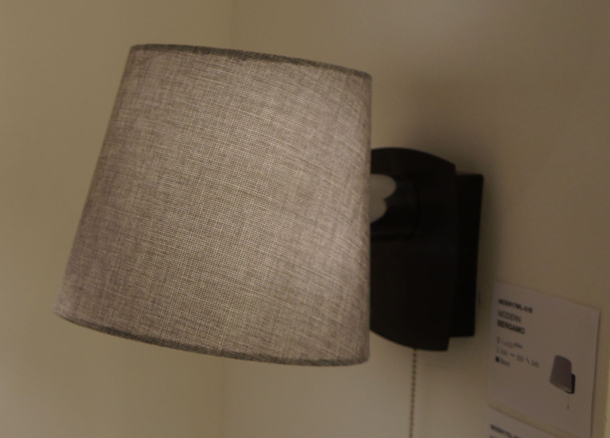 Дополнительная картинка Бра Maytoni Bergamo MOD613WL-01B