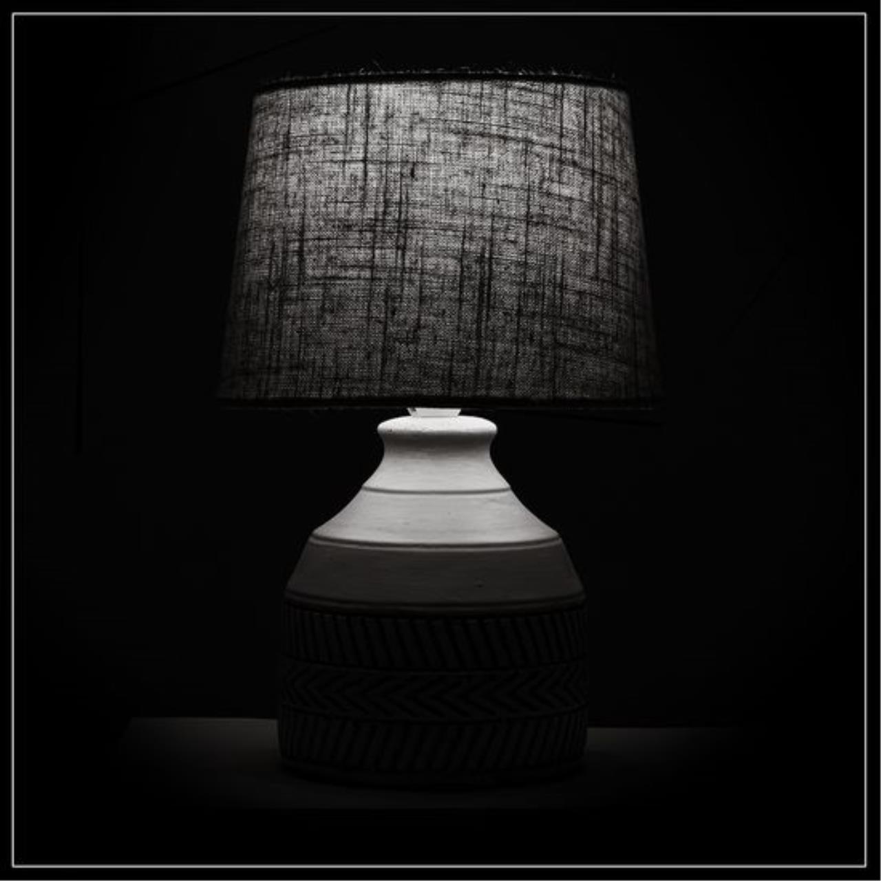 Настольный светильник Arte Lamp TIAKI A4636LT-1GY — фото 3
