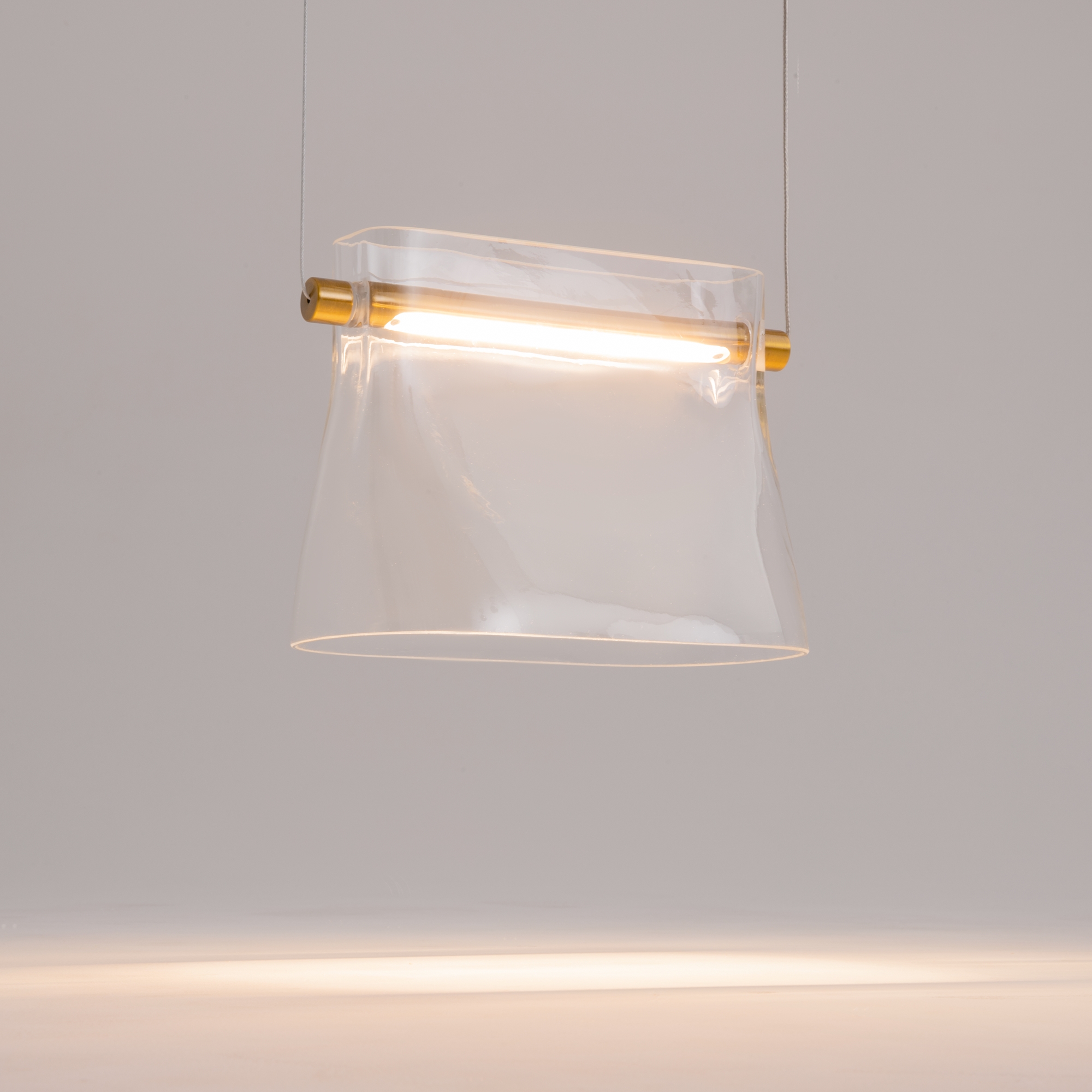 Дополнительная картинка Подвесной светильник Maytoni MOD170PL-L8BS3K