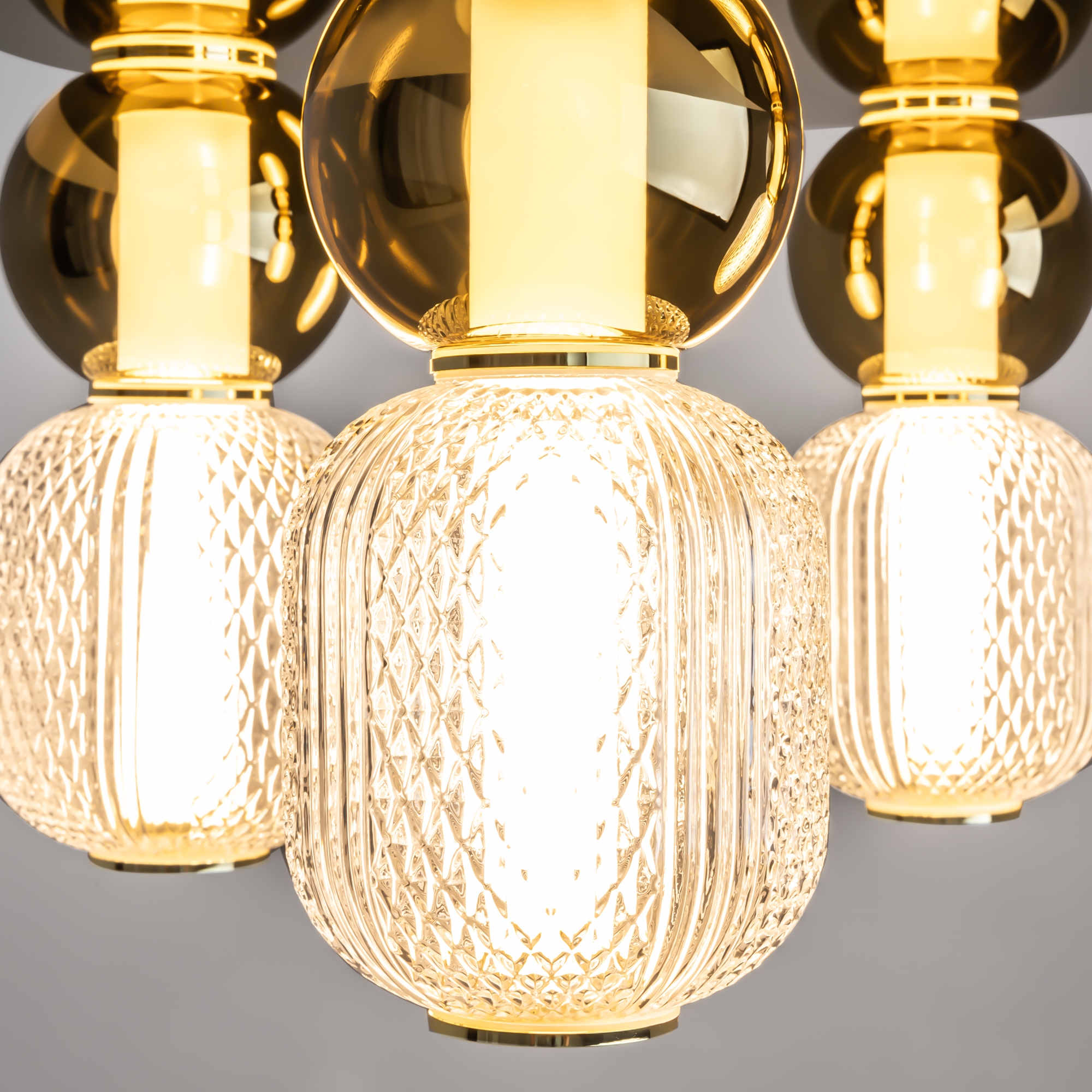 Дополнительная картинка Потолочный светильник Maytoni MOD273CL-L60G3K