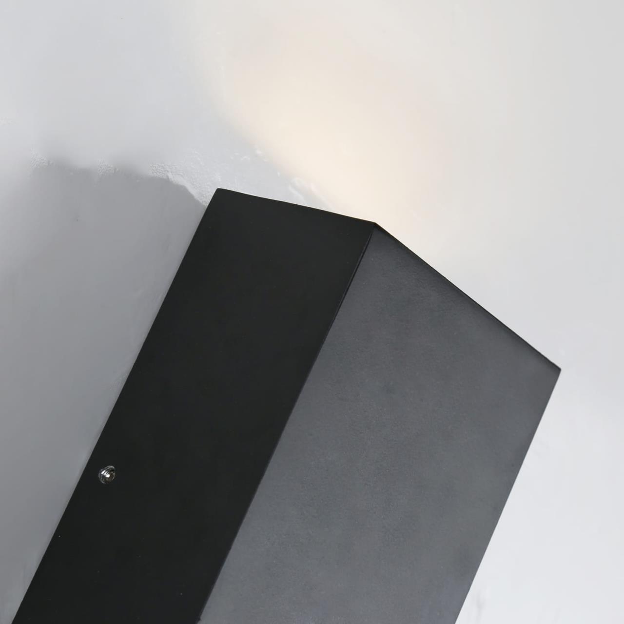 Уличный настенный светодиодный светильник Favourite Lenis 2681-2W — фото 4