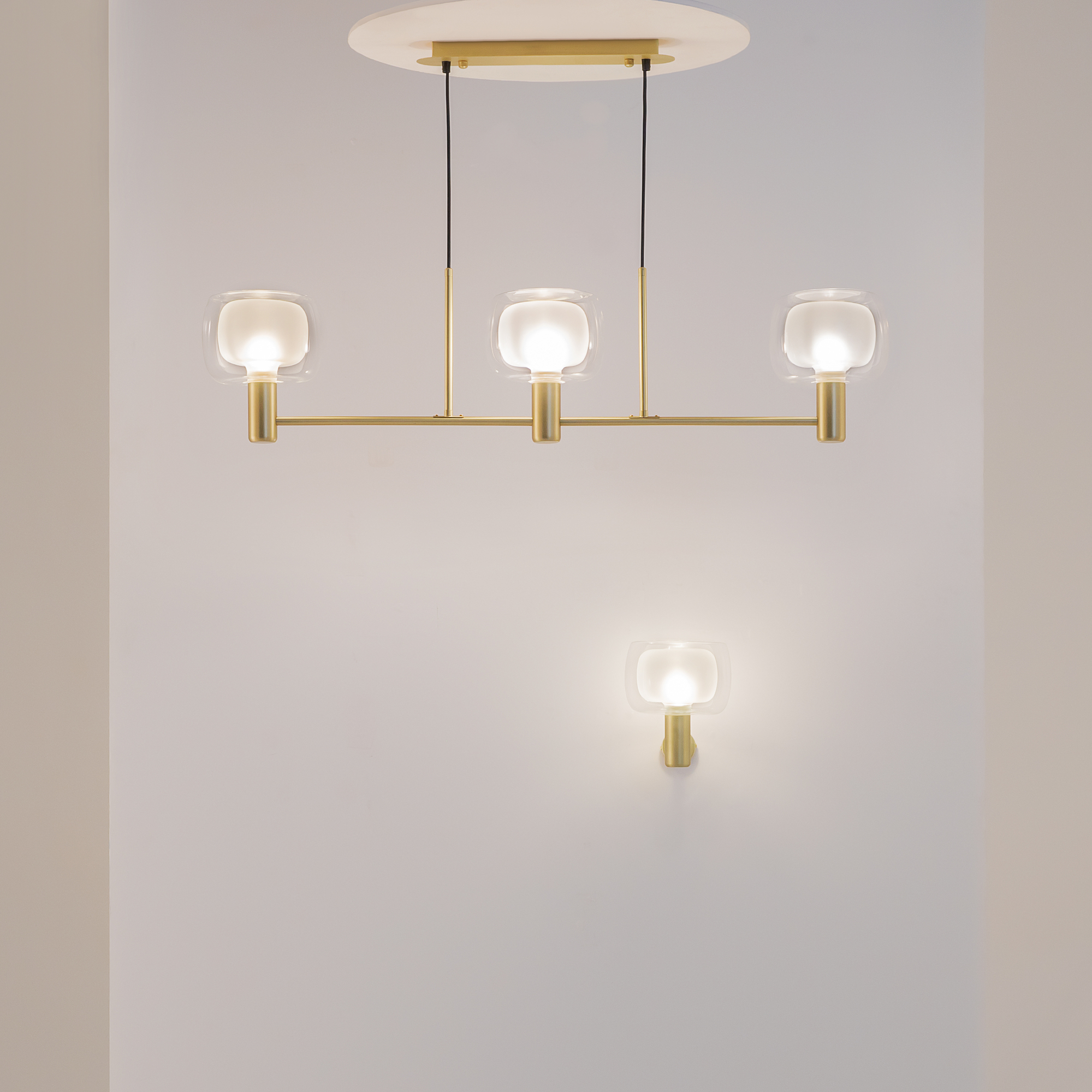 Дополнительная картинка Подвесной светильник Maytoni MOD411PL-03G