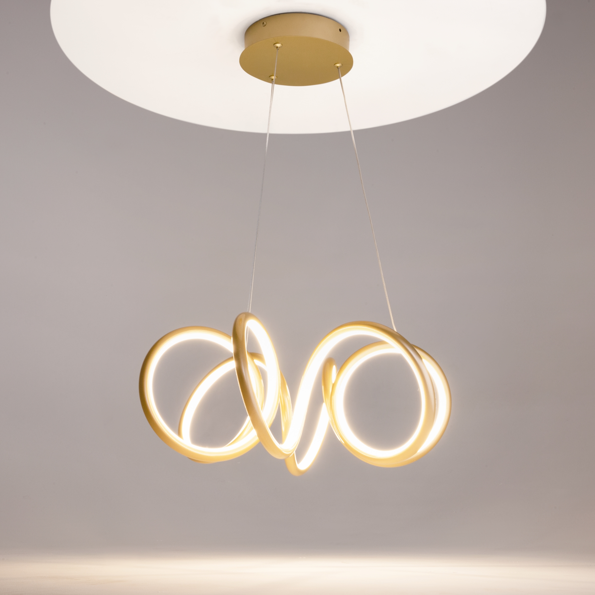 Дополнительная картинка Подвесной светильник Maytoni MOD241PL-L60BSK