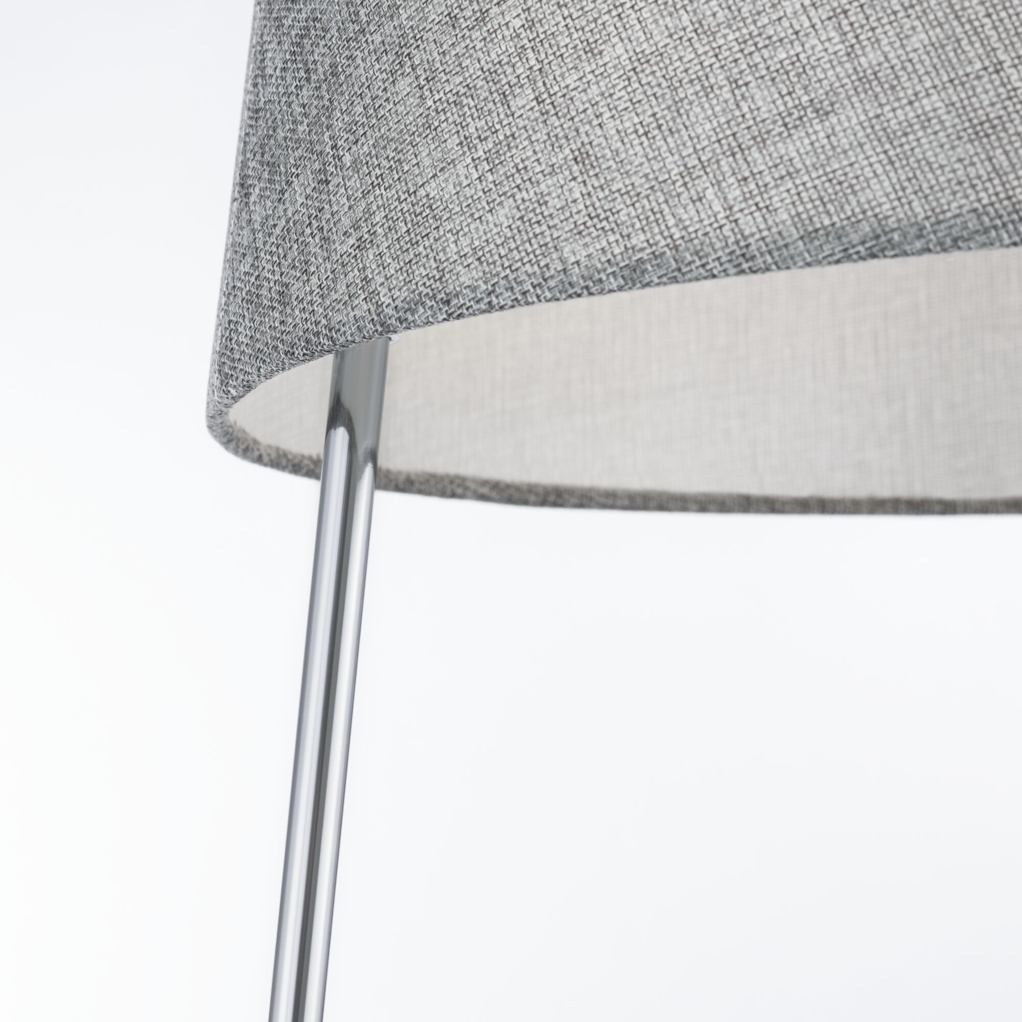 Картинка Торшер Maytoni Bergamo MOD613FL-01B