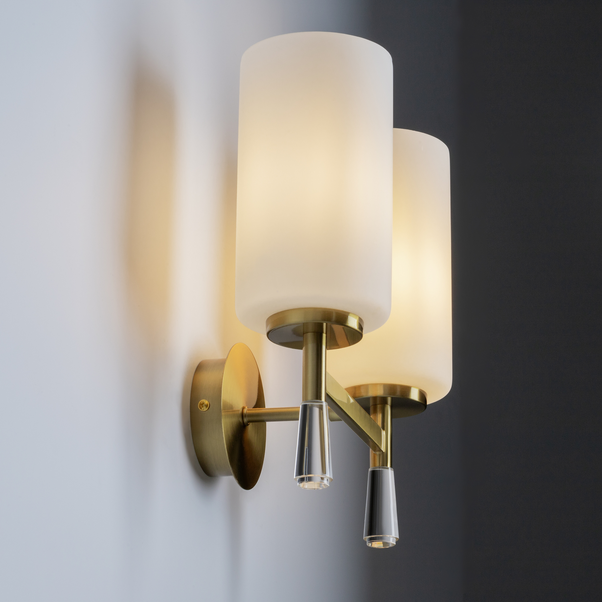 Дополнительная картинка Настенный светильник (бра) Freya FR2031WL-02BS