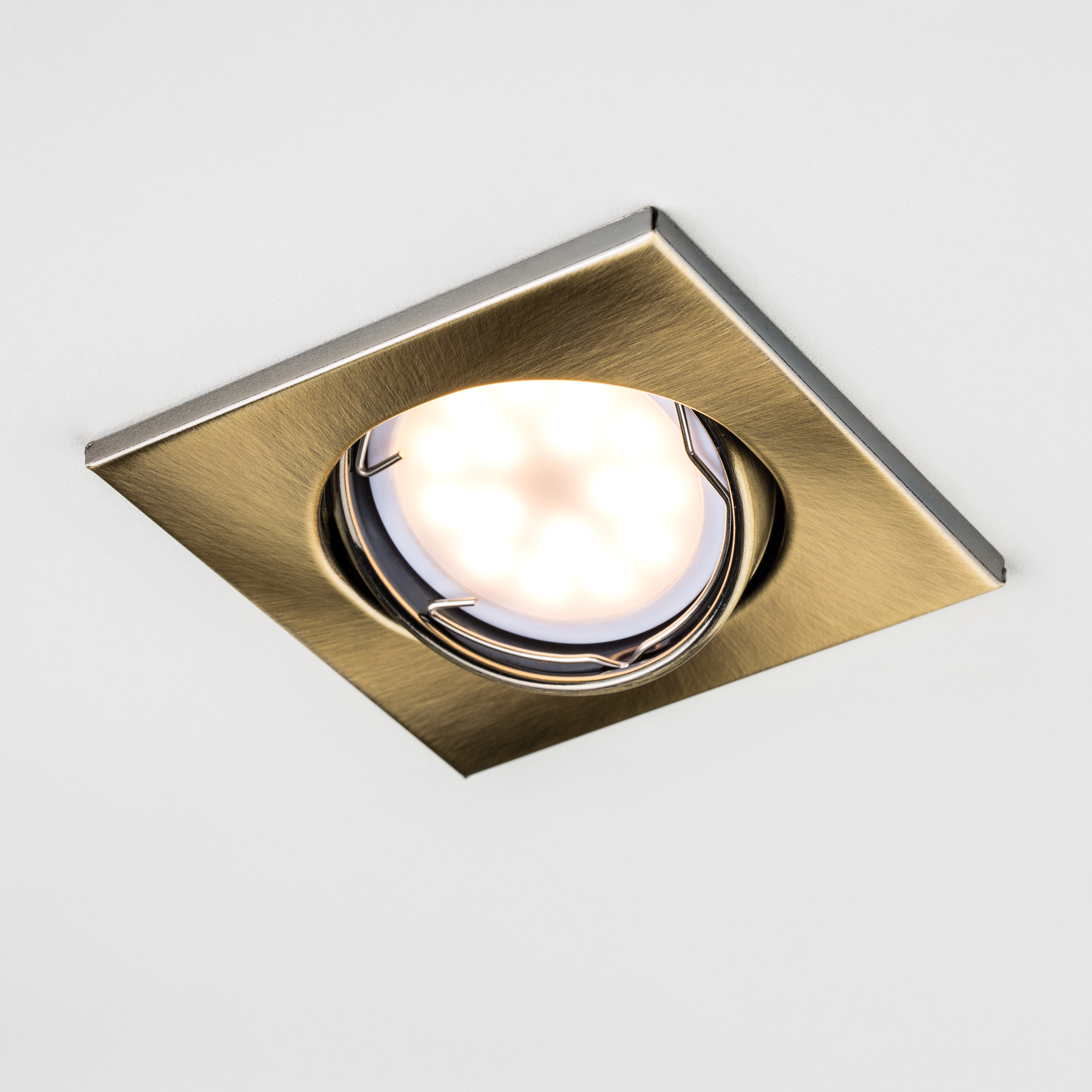 Дополнительная картинка Встраиваемый светильник Lightstar Lega16 011941