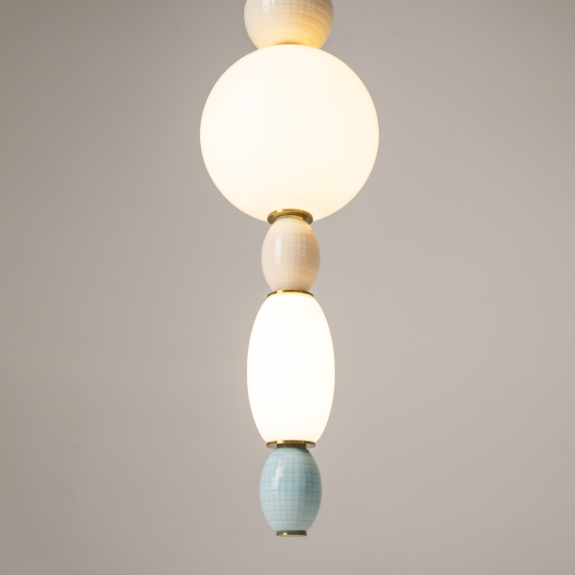 Дополнительная картинка Подвесной светильник Maytoni MOD297PL-L17BS3K