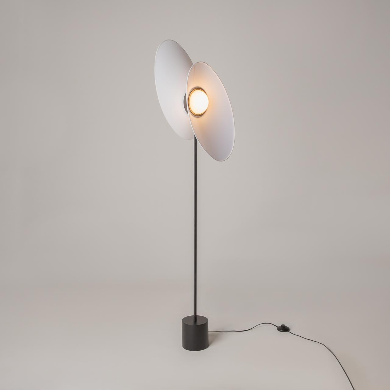 Дополнительная картинка Напольный светильник (торшер) Maytoni MOD396FL-L10W3K