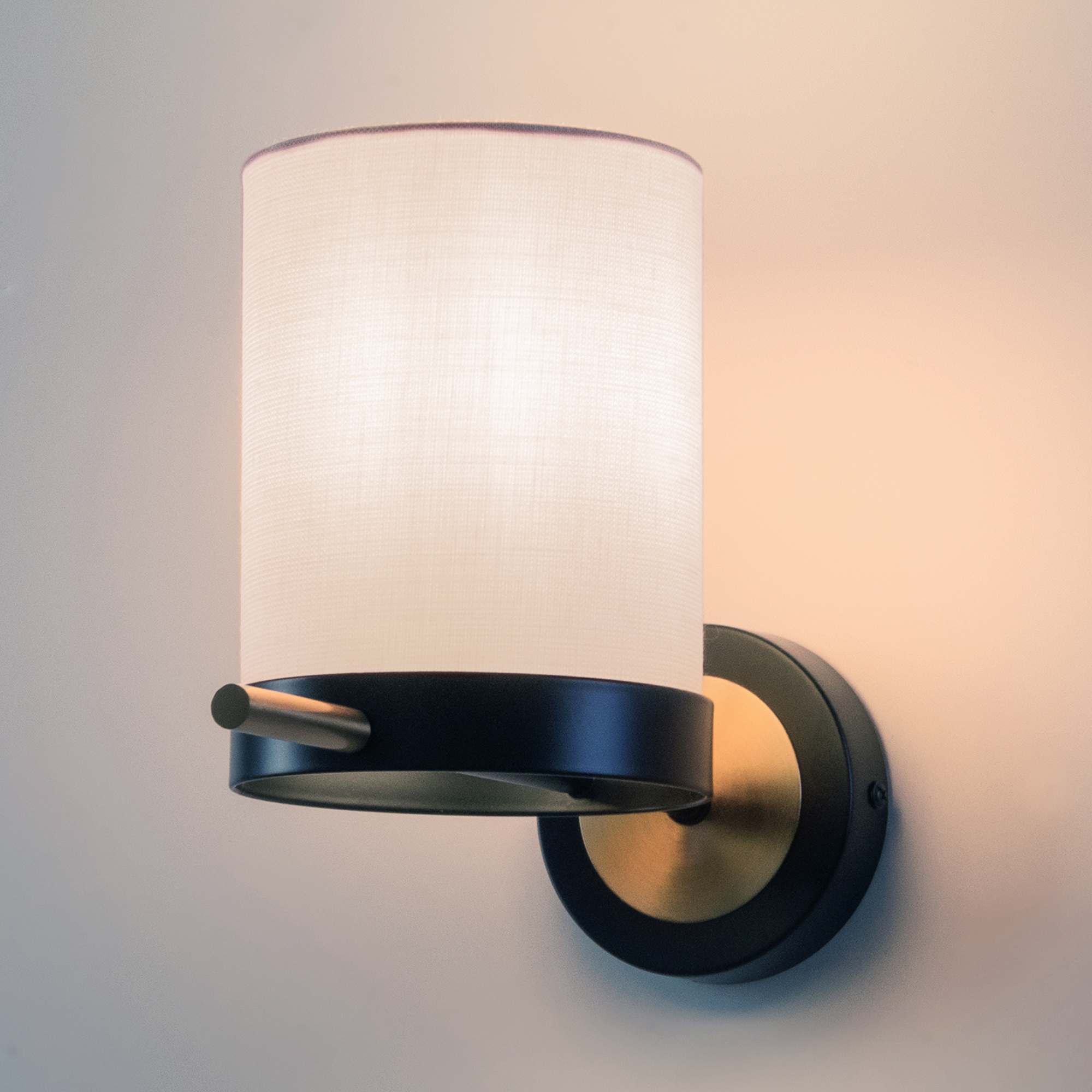 Дополнительная картинка Настенный светильник (бра) Freya FR5377WL-01B