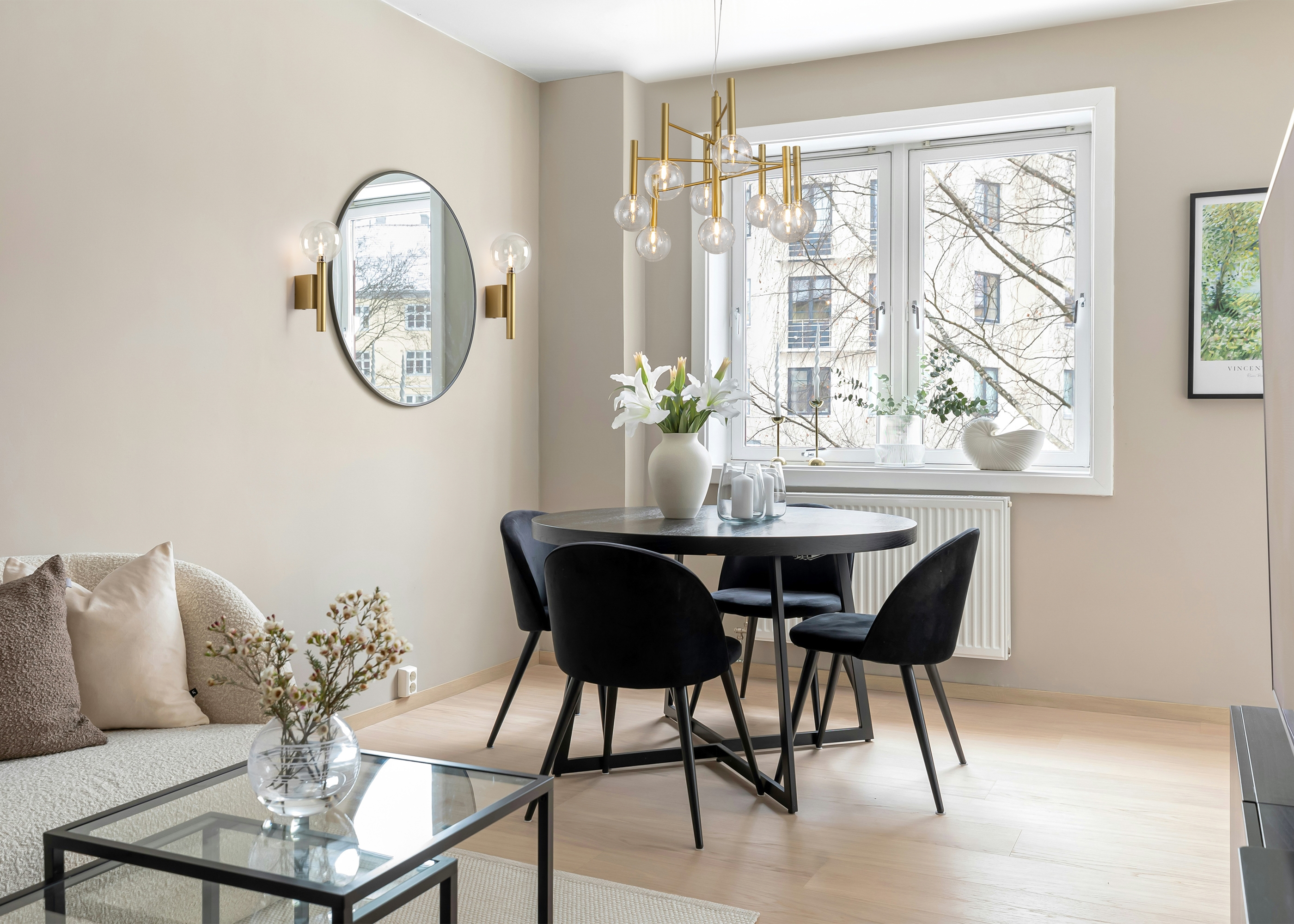 Картинка Настенный светильник (бра) Freya FR5584WL-L10G Luce