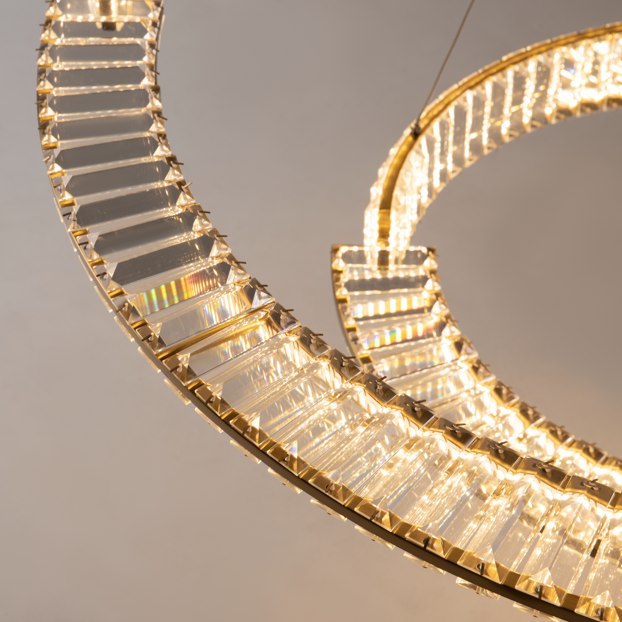 Дополнительная картинка Подвесной светильник Maytoni P097PL-L90BS3K