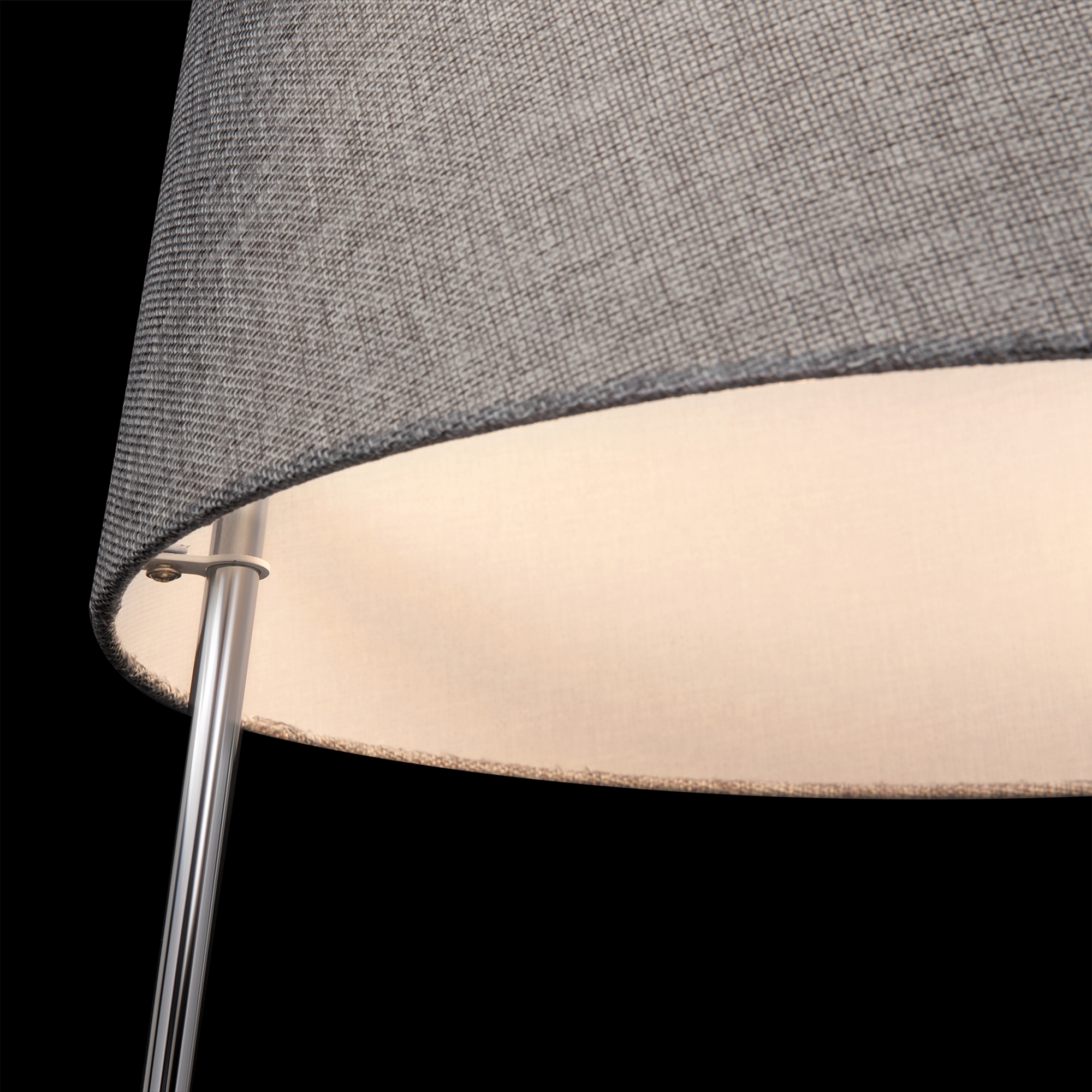 Картинка Торшер Maytoni Bergamo MOD613FL-01B