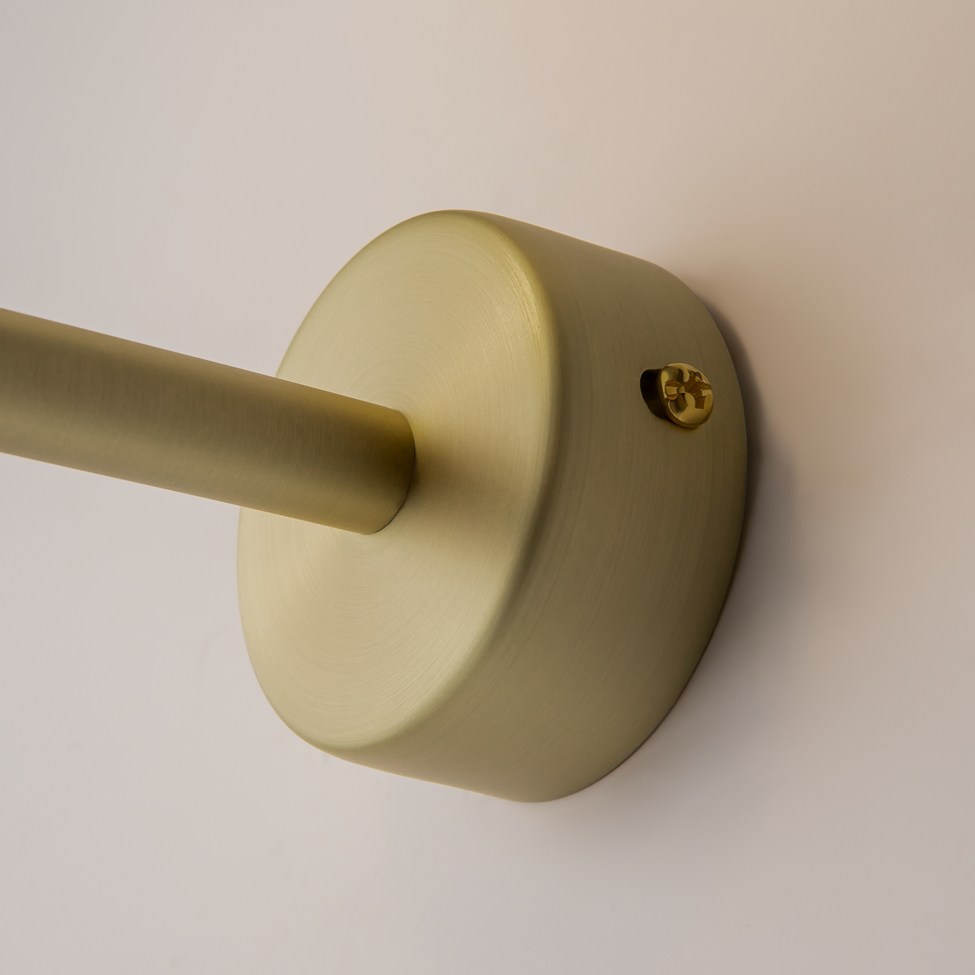 Дополнительная картинка Настенный светильник (бра) Maytoni MOD411WL-01G